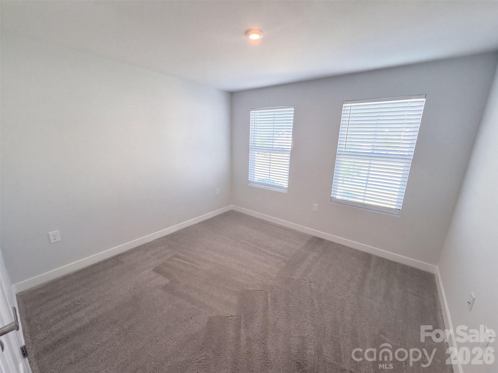 599 Grandiflora Avenue Property Photo 10