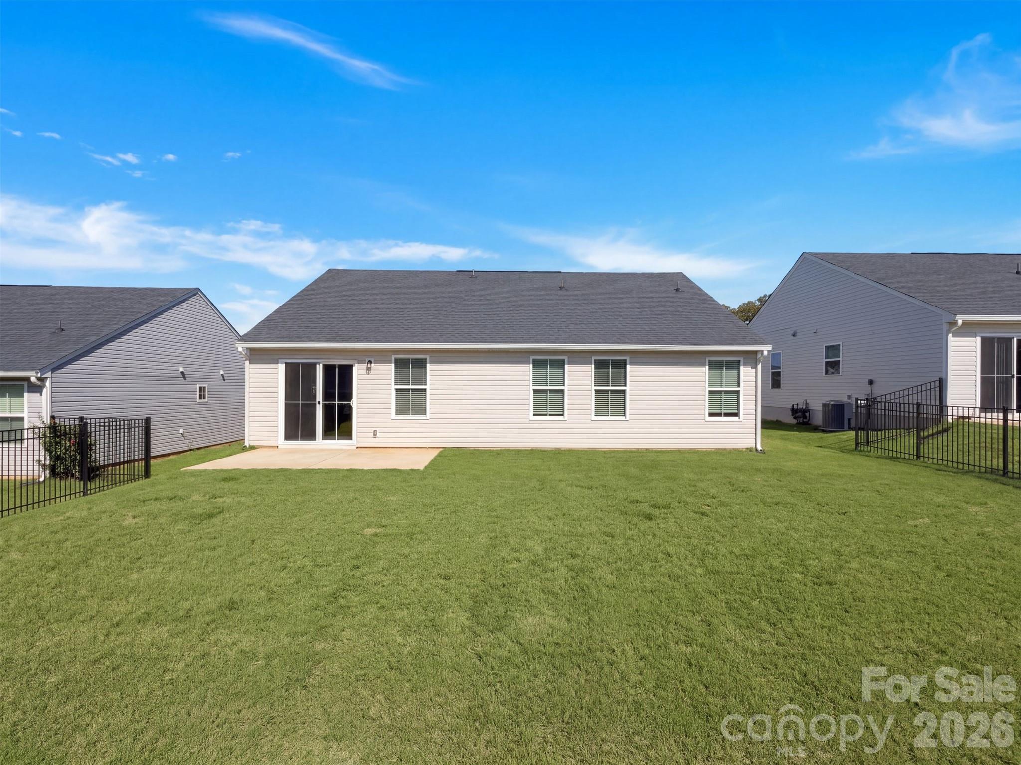 599 Grandiflora Avenue Property Photo 13