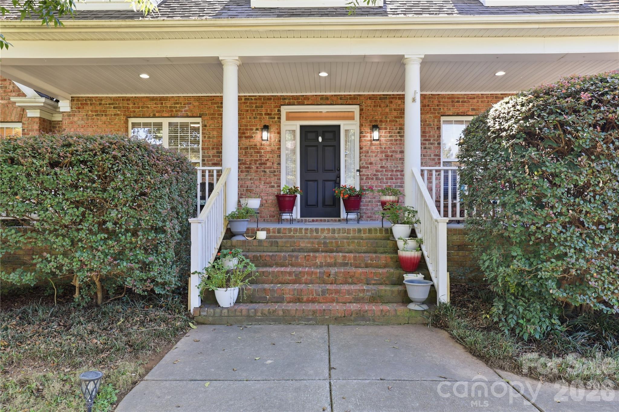 714 Bridgewater Drive Property Photo 4