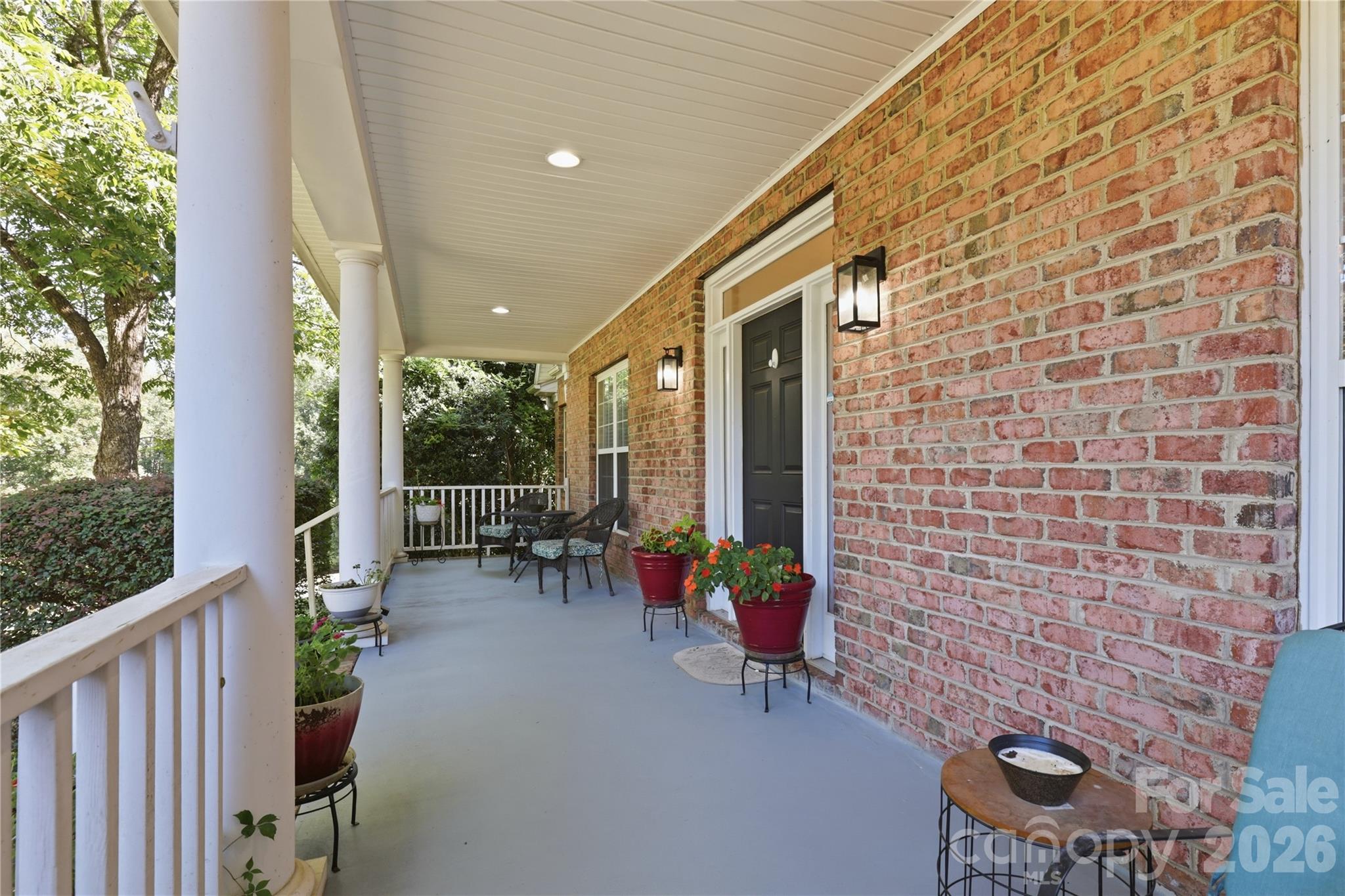 714 Bridgewater Drive Property Photo 5