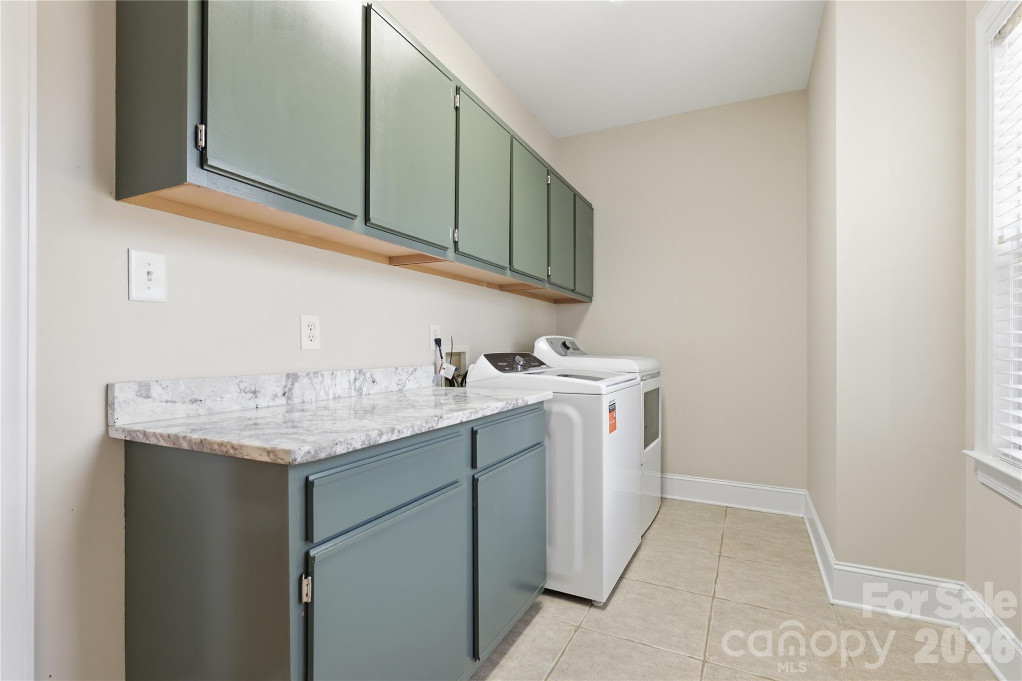 714 Bridgewater Drive Property Photo 26