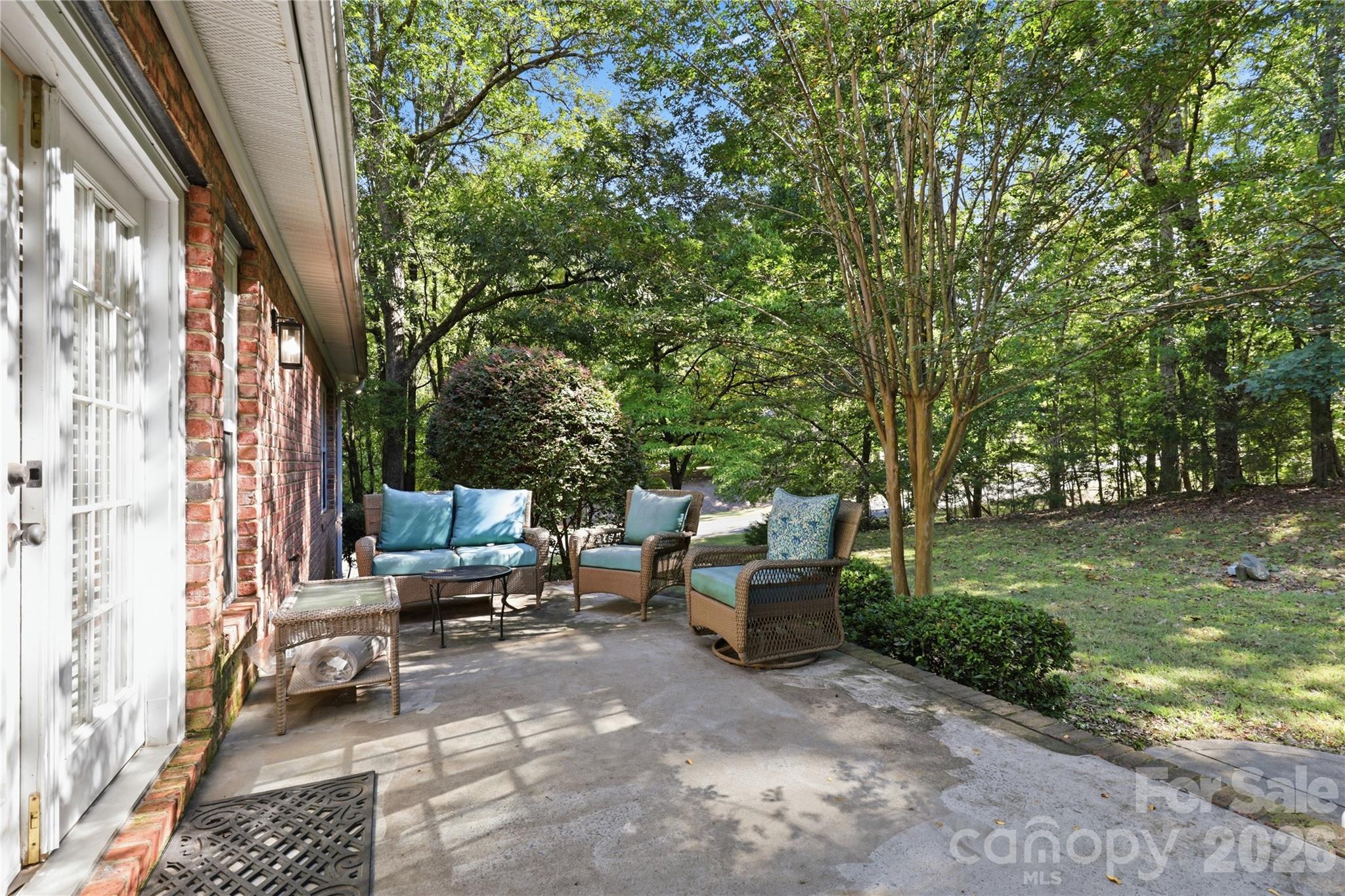 714 Bridgewater Drive Property Photo 35