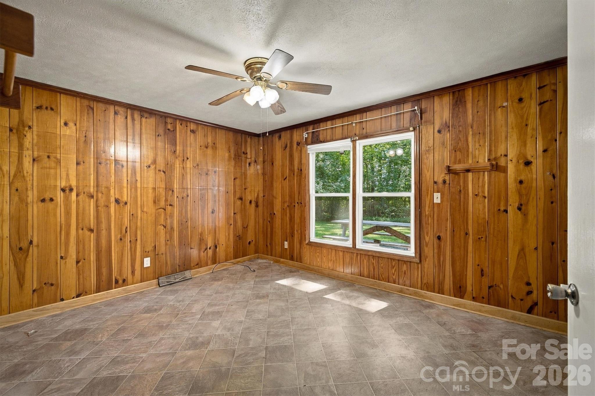 114 Fairview Road Property Photo 15