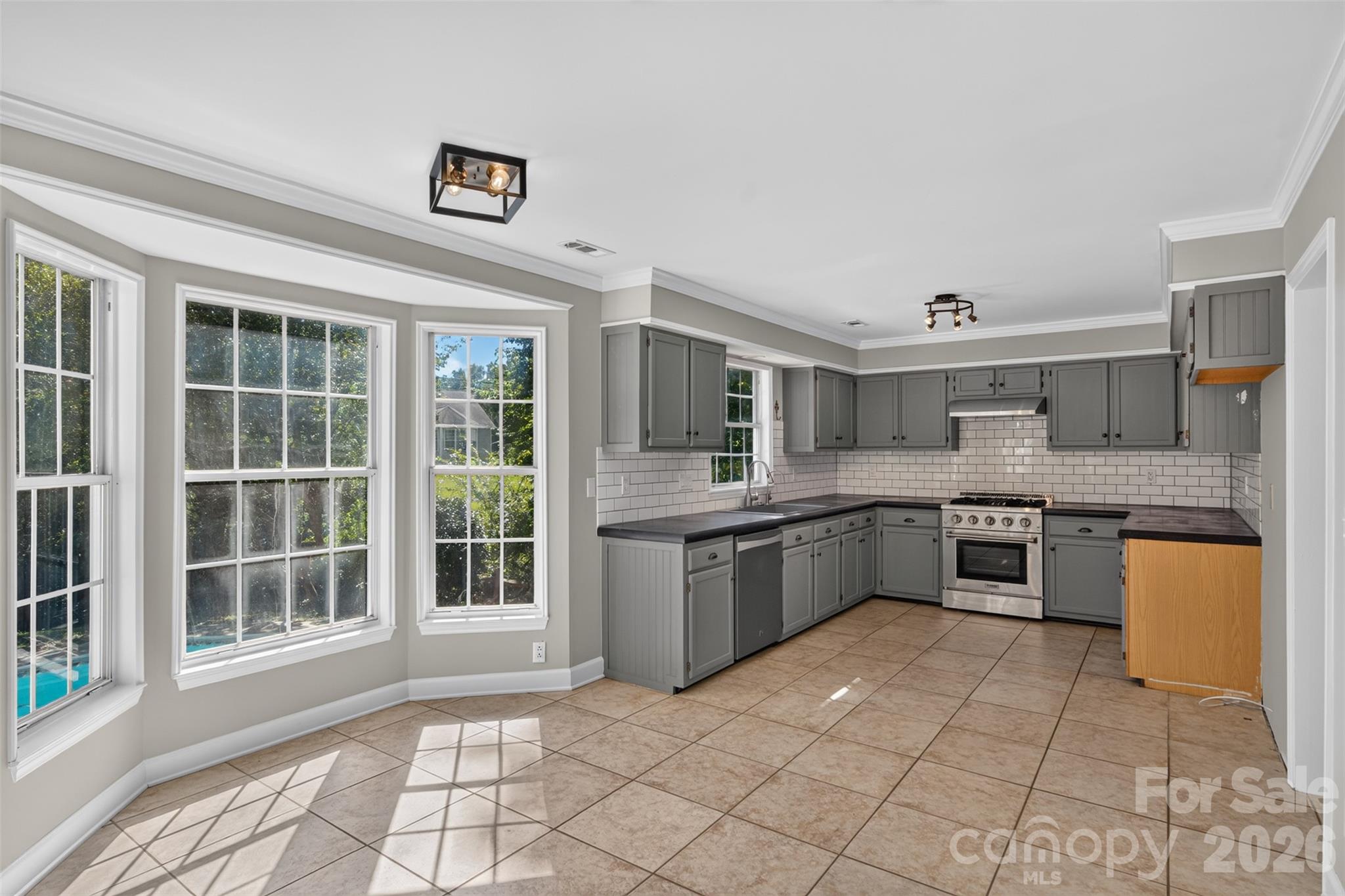 12427 Woodside Falls Road Property Photo 22