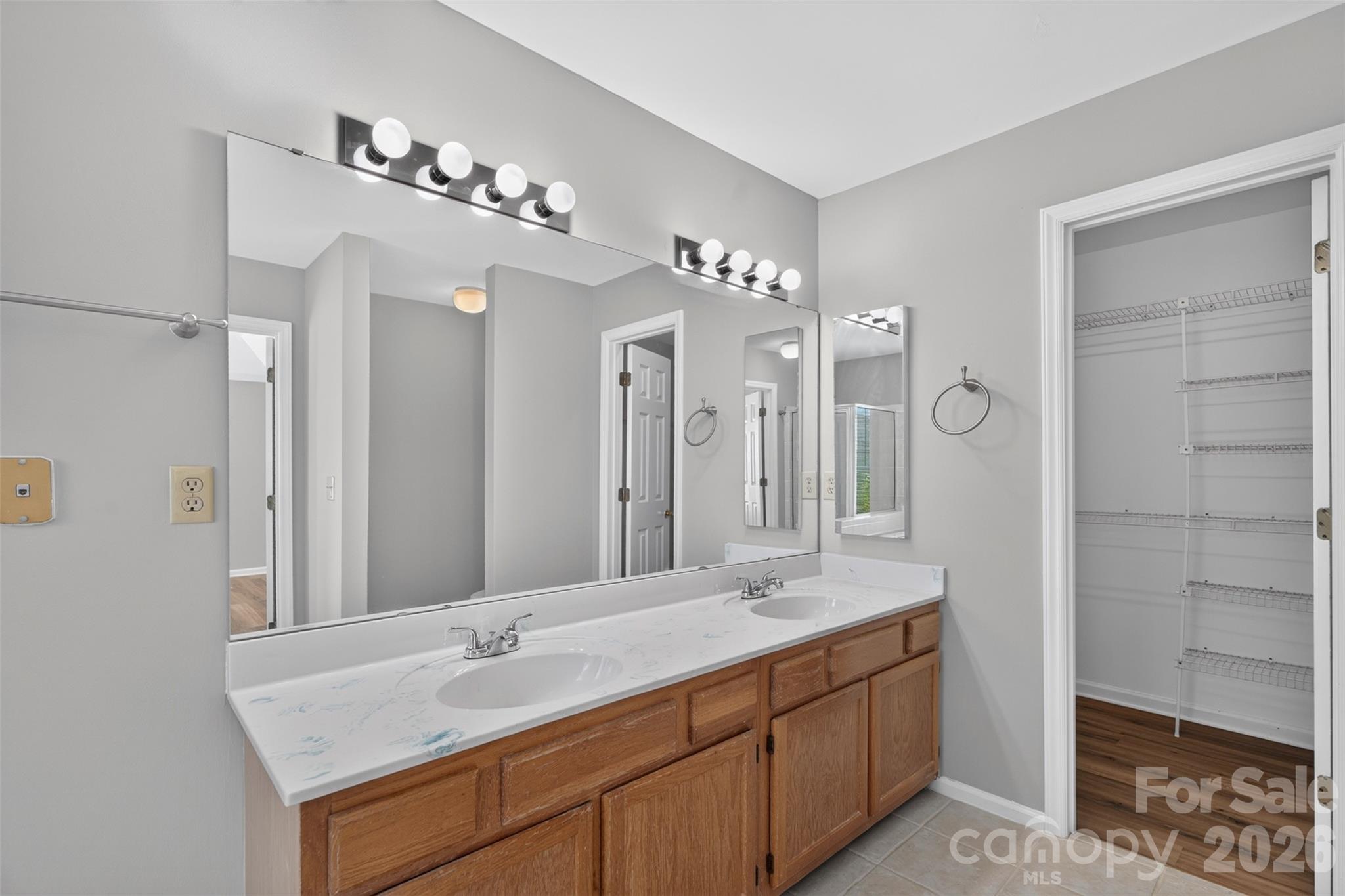 12427 Woodside Falls Road Property Photo 32