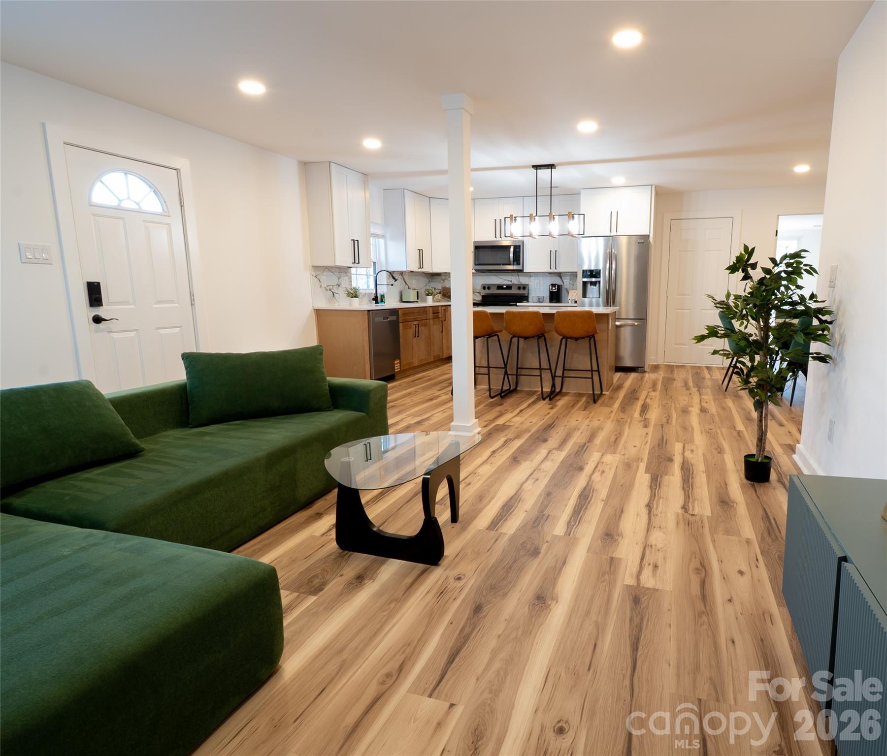 1050 Barnett Drive Property Photo 4