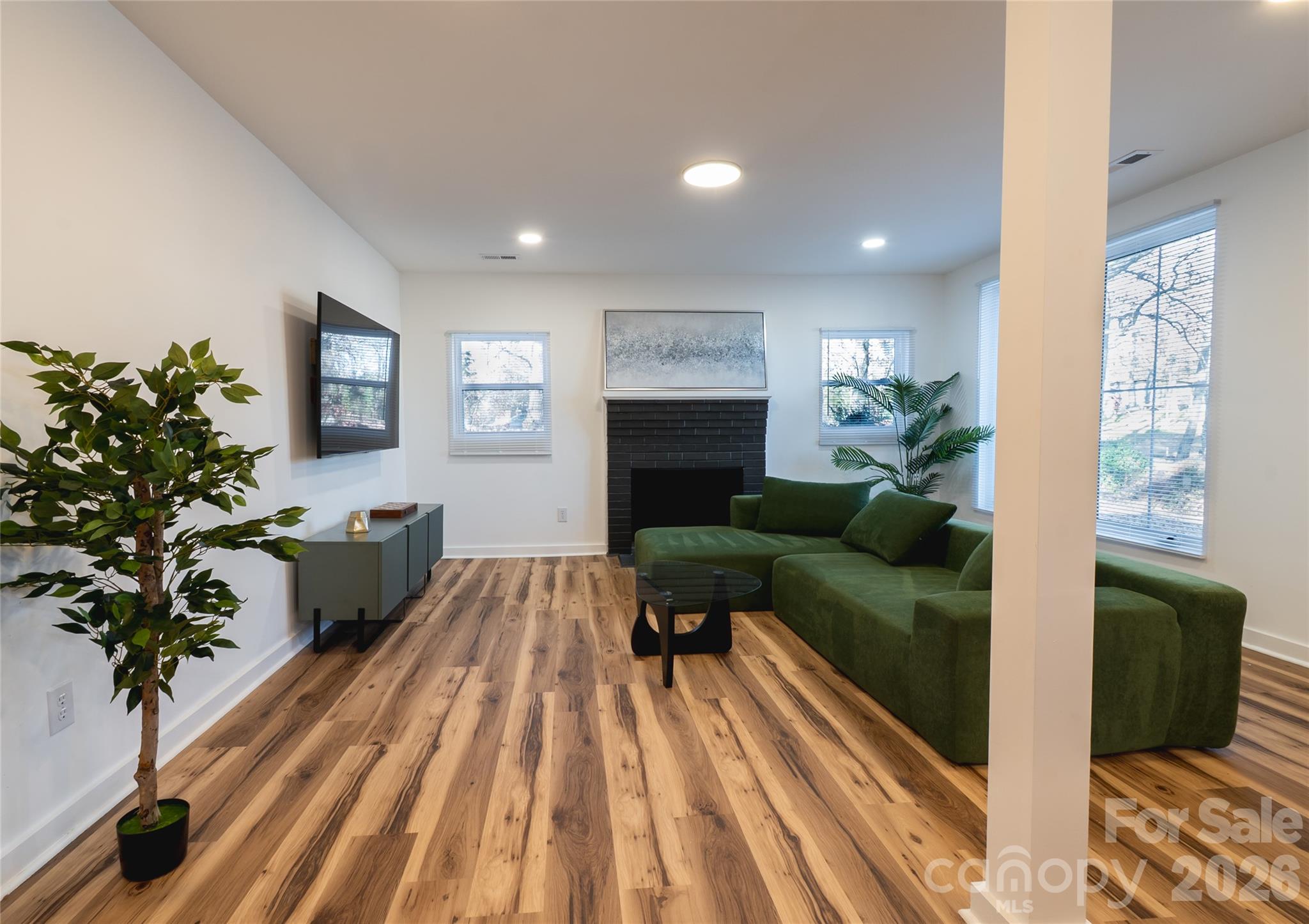 1050 Barnett Drive Property Photo 17