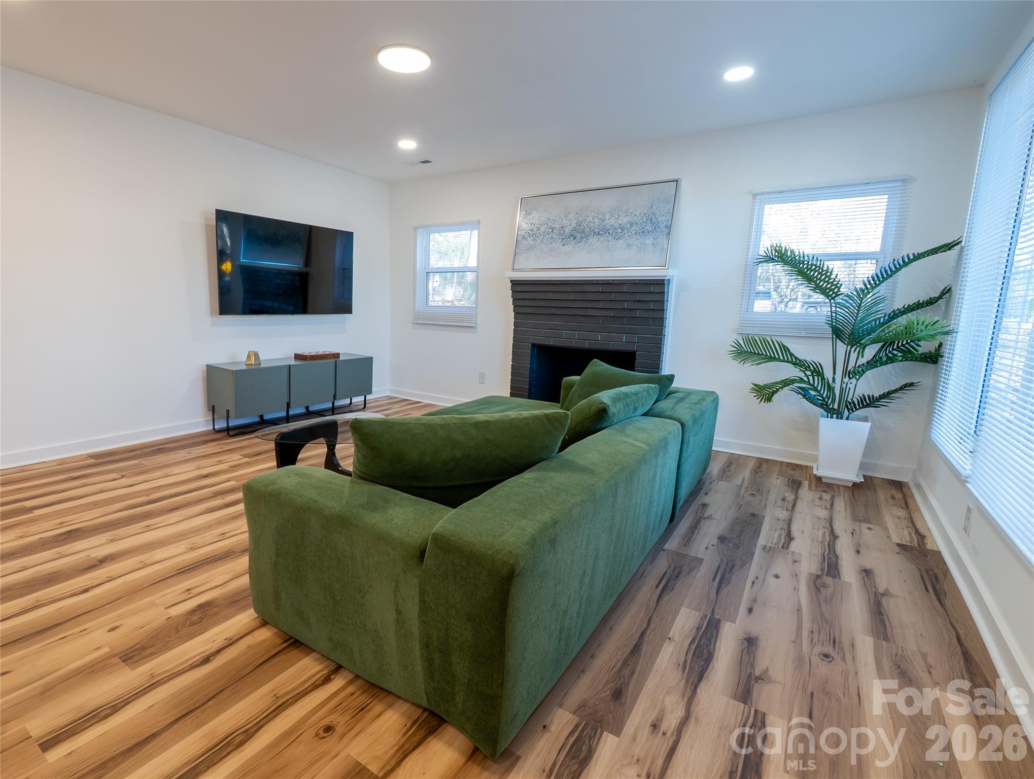 1050 Barnett Drive Property Photo 24