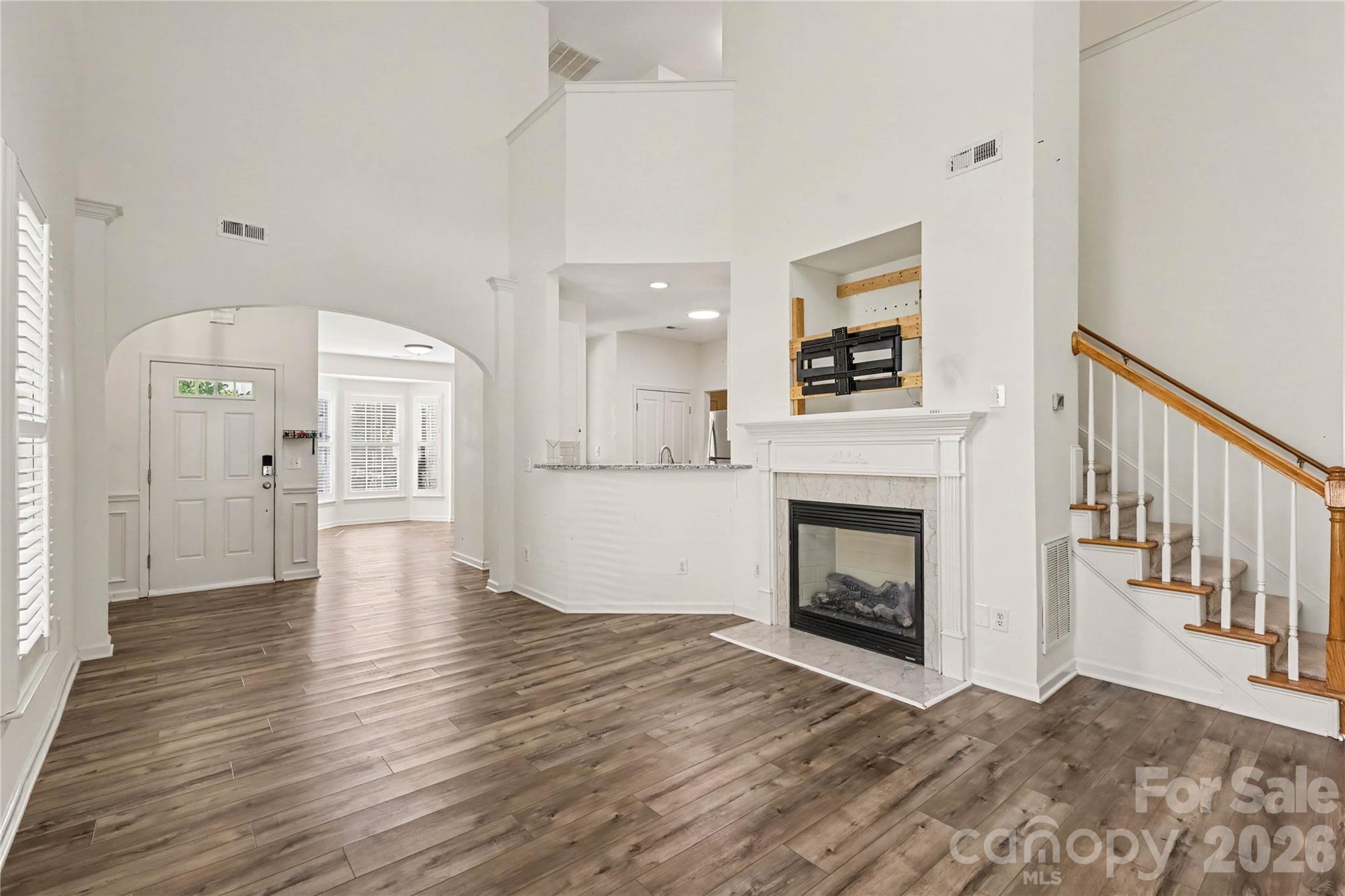 2314 Mirage Place Property Photo 4
