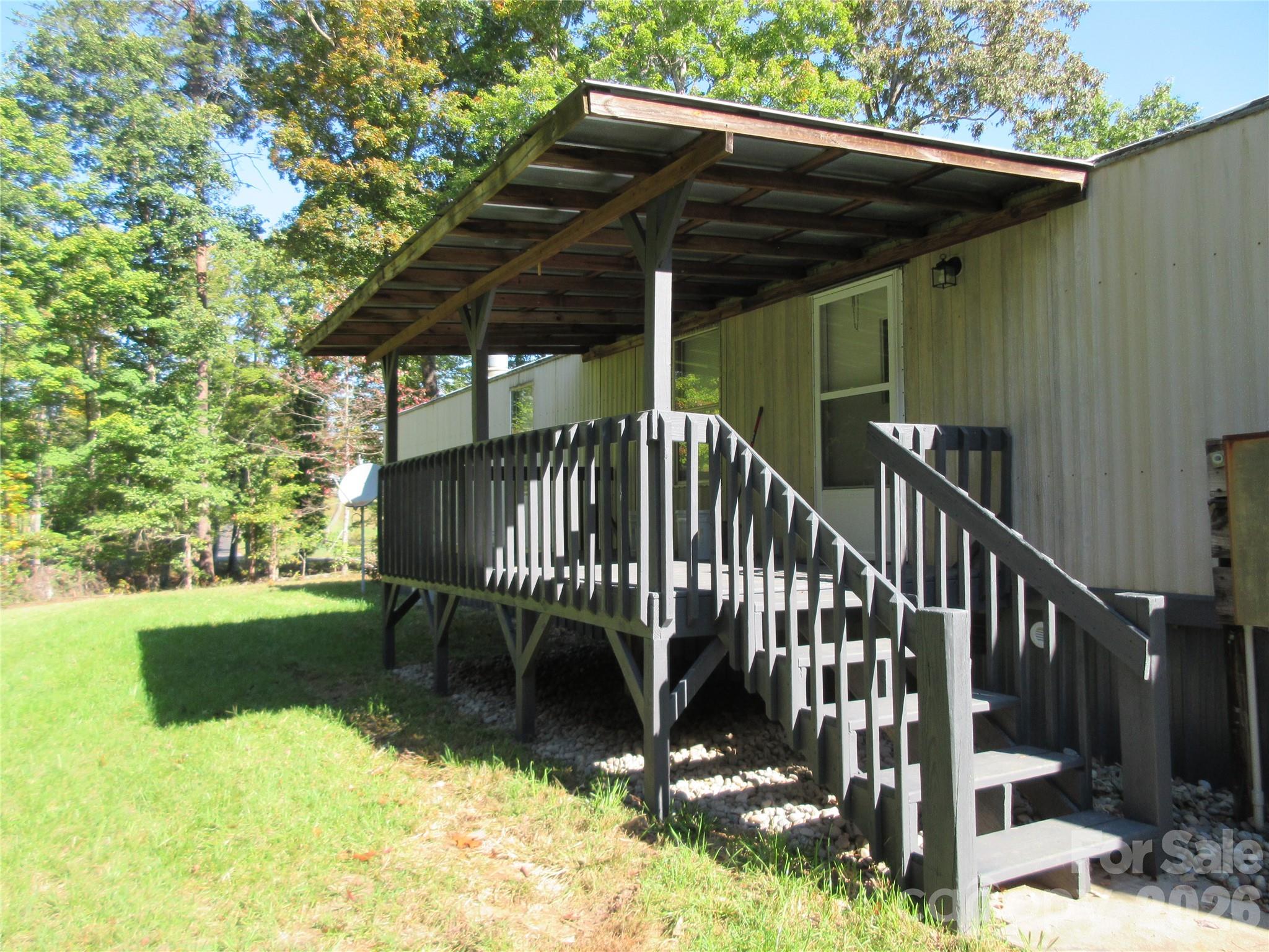 991 Horn Mill Road Property Photo 3