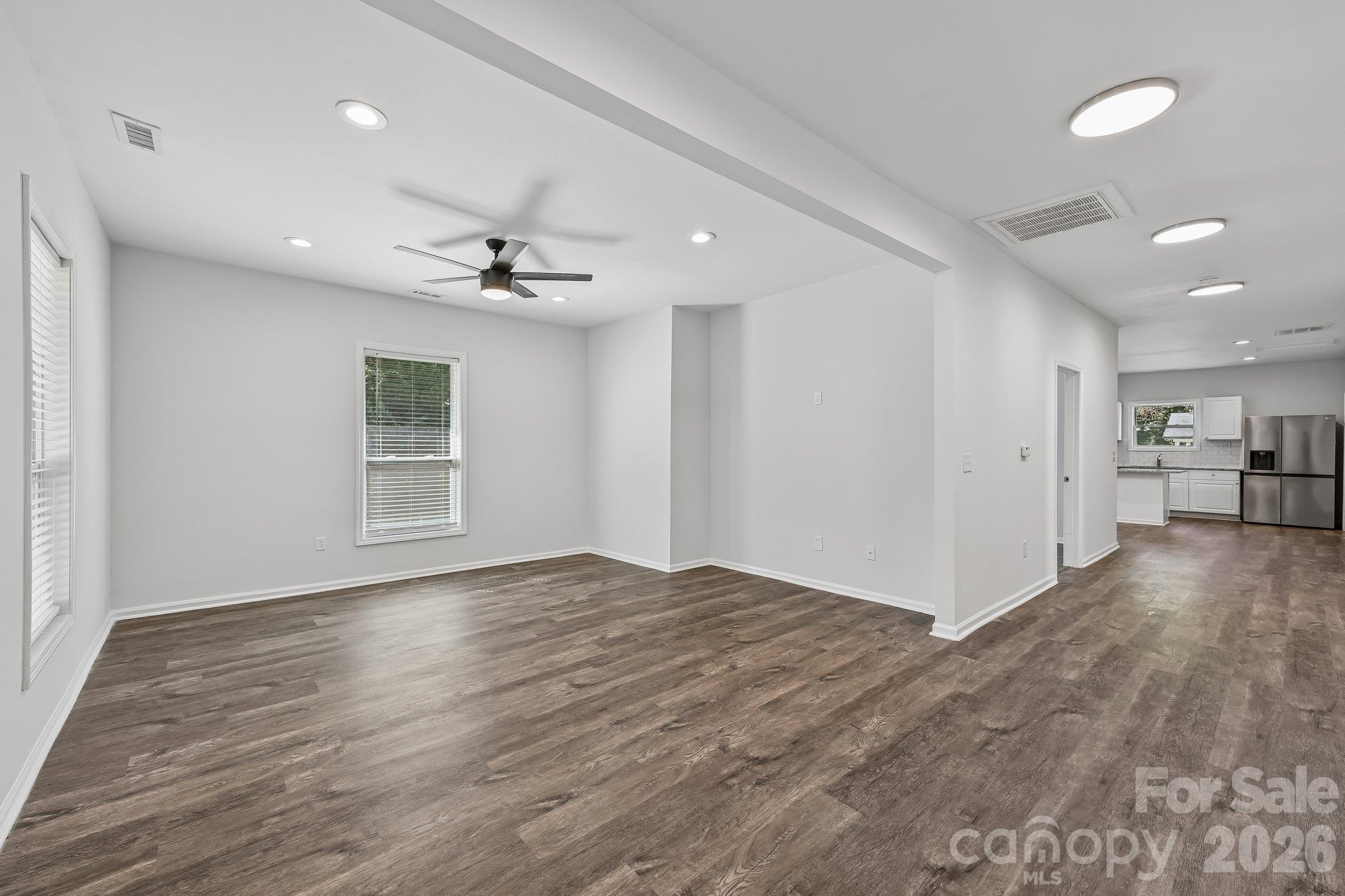 2509 Gardner Street Property Photo 10