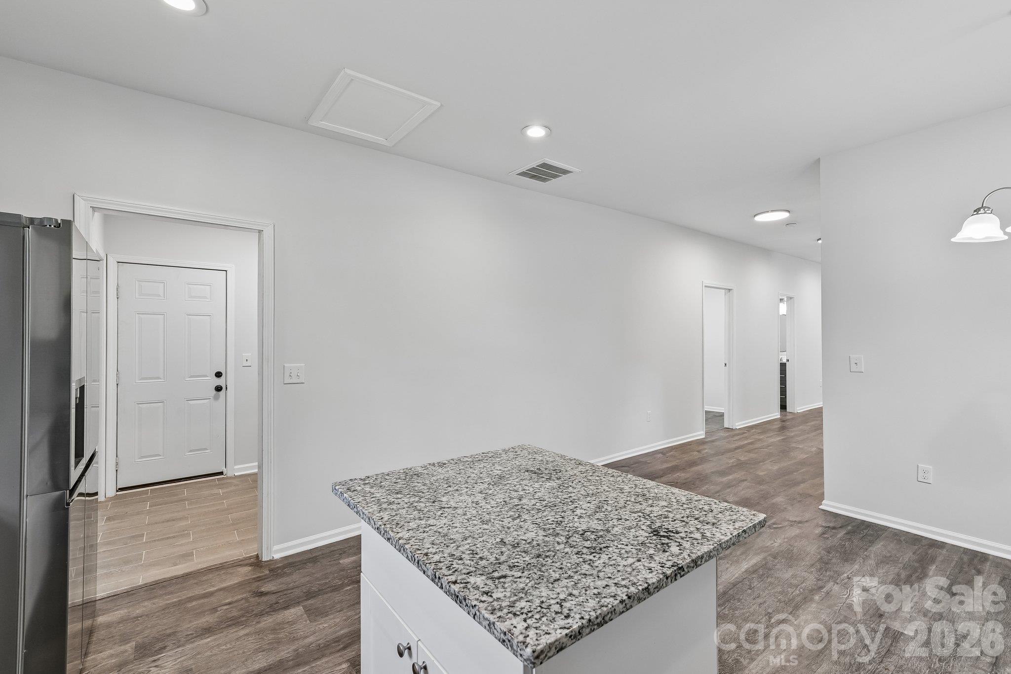 2509 Gardner Street Property Photo 16