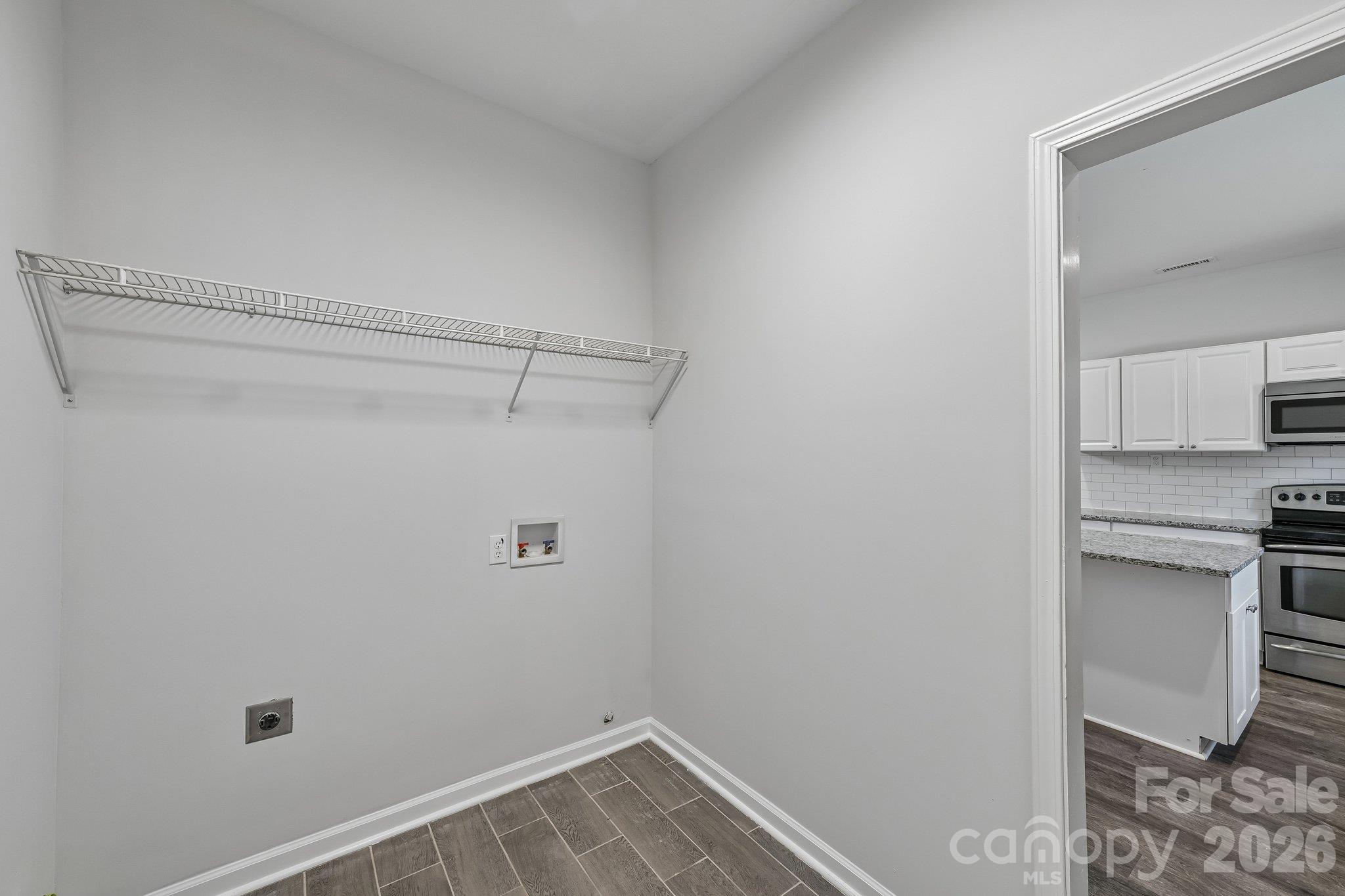 2509 Gardner Street Property Photo 20