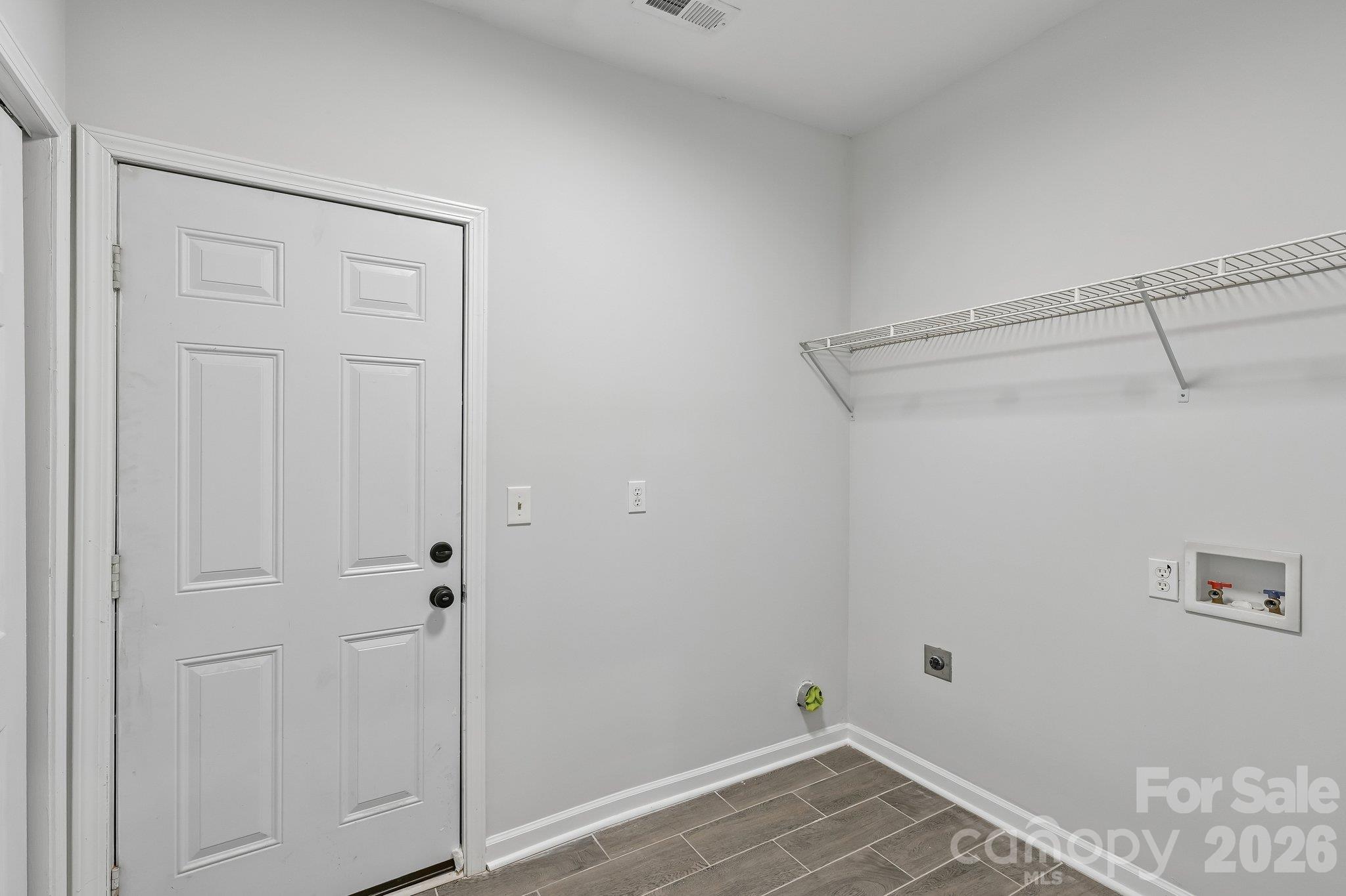 2509 Gardner Street Property Photo 21