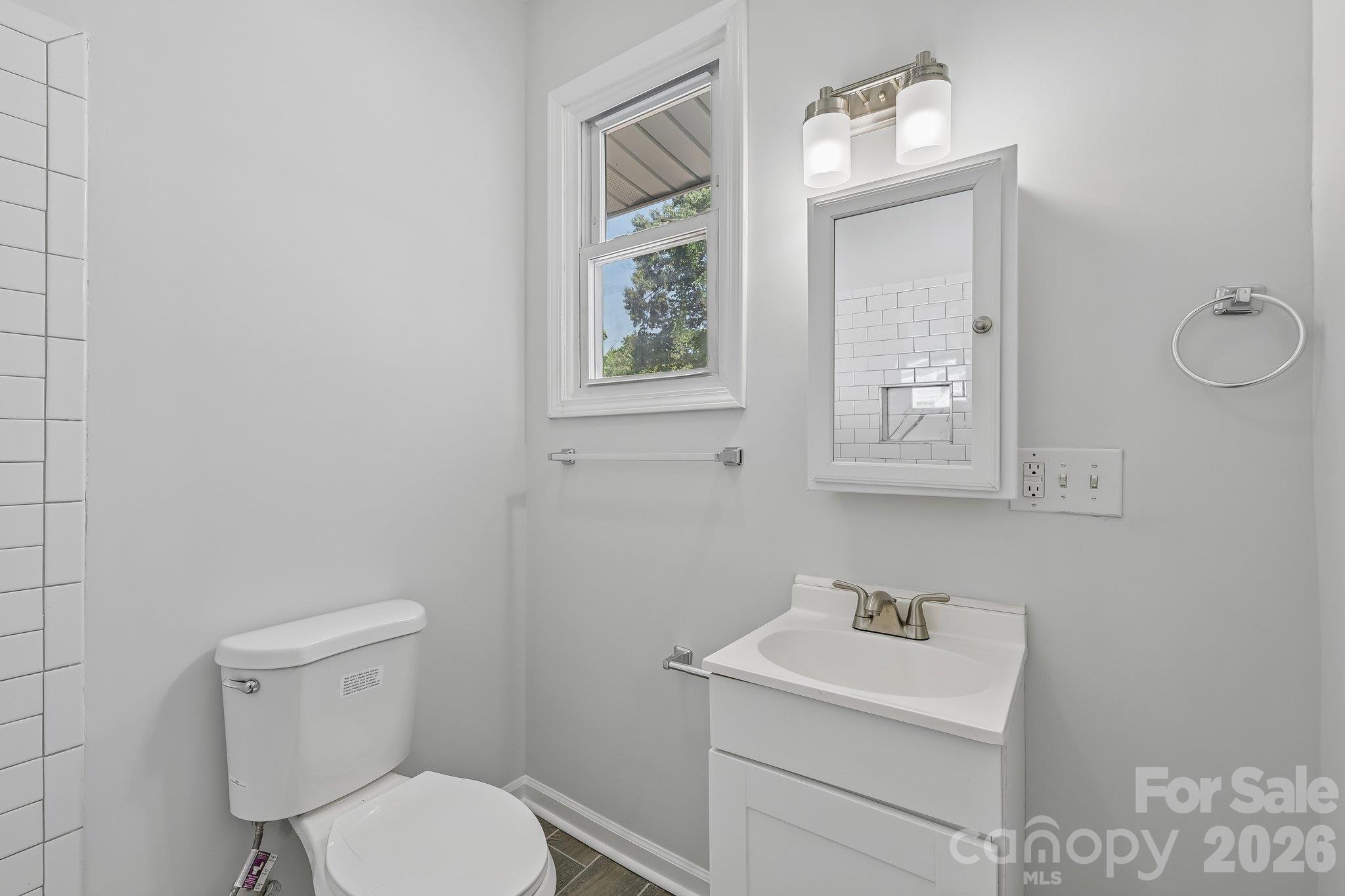 2509 Gardner Street Property Photo 28