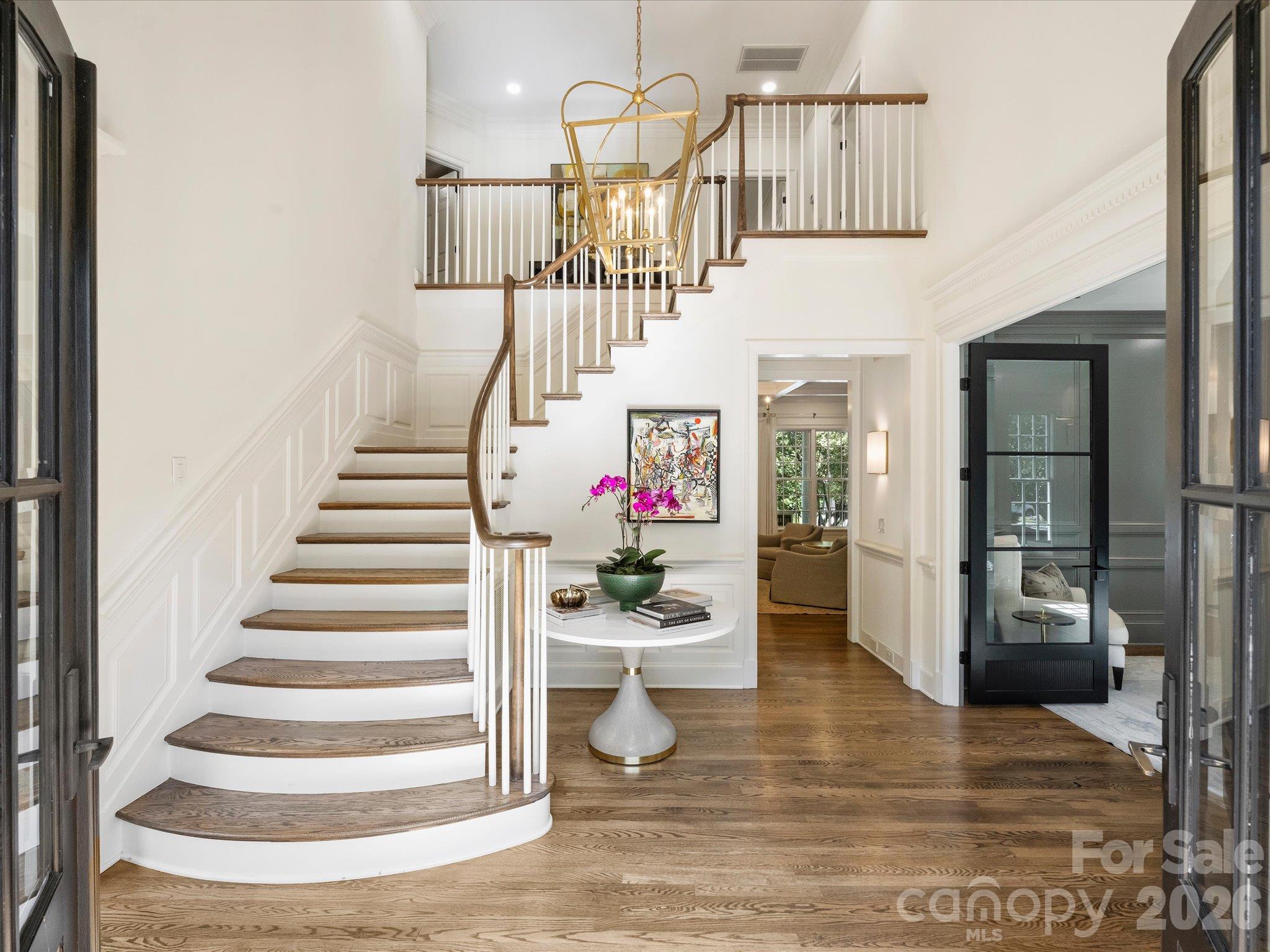 3601 Hampton Manor Drive Property Photo 4