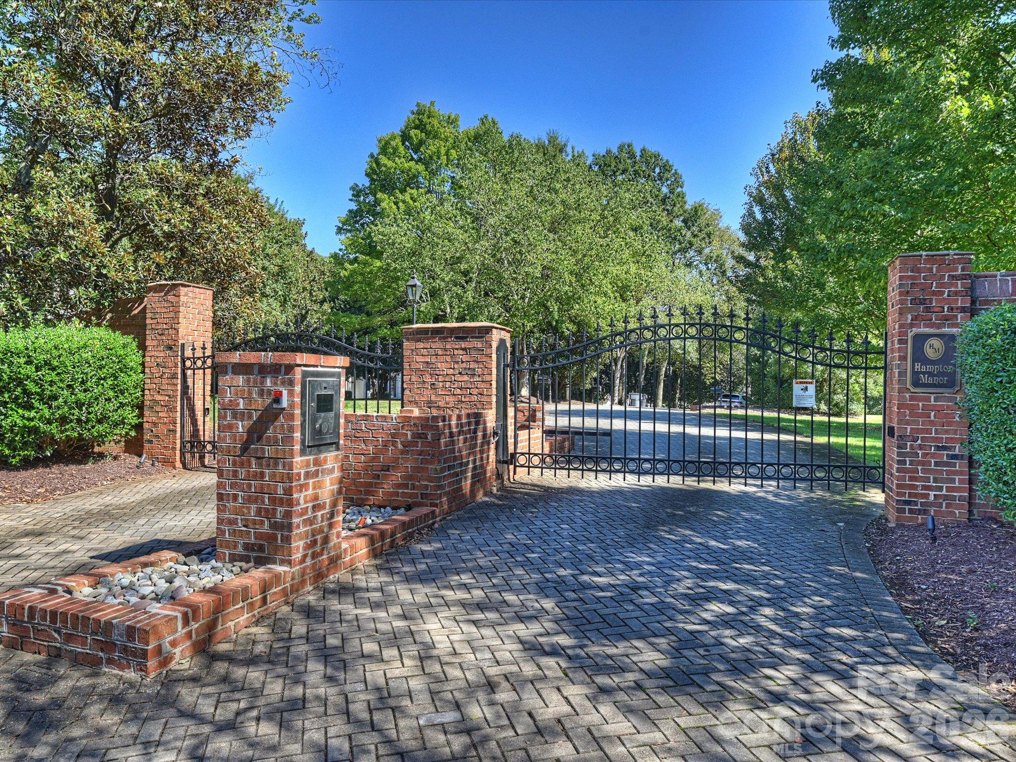 3601 Hampton Manor Drive Property Photo 48