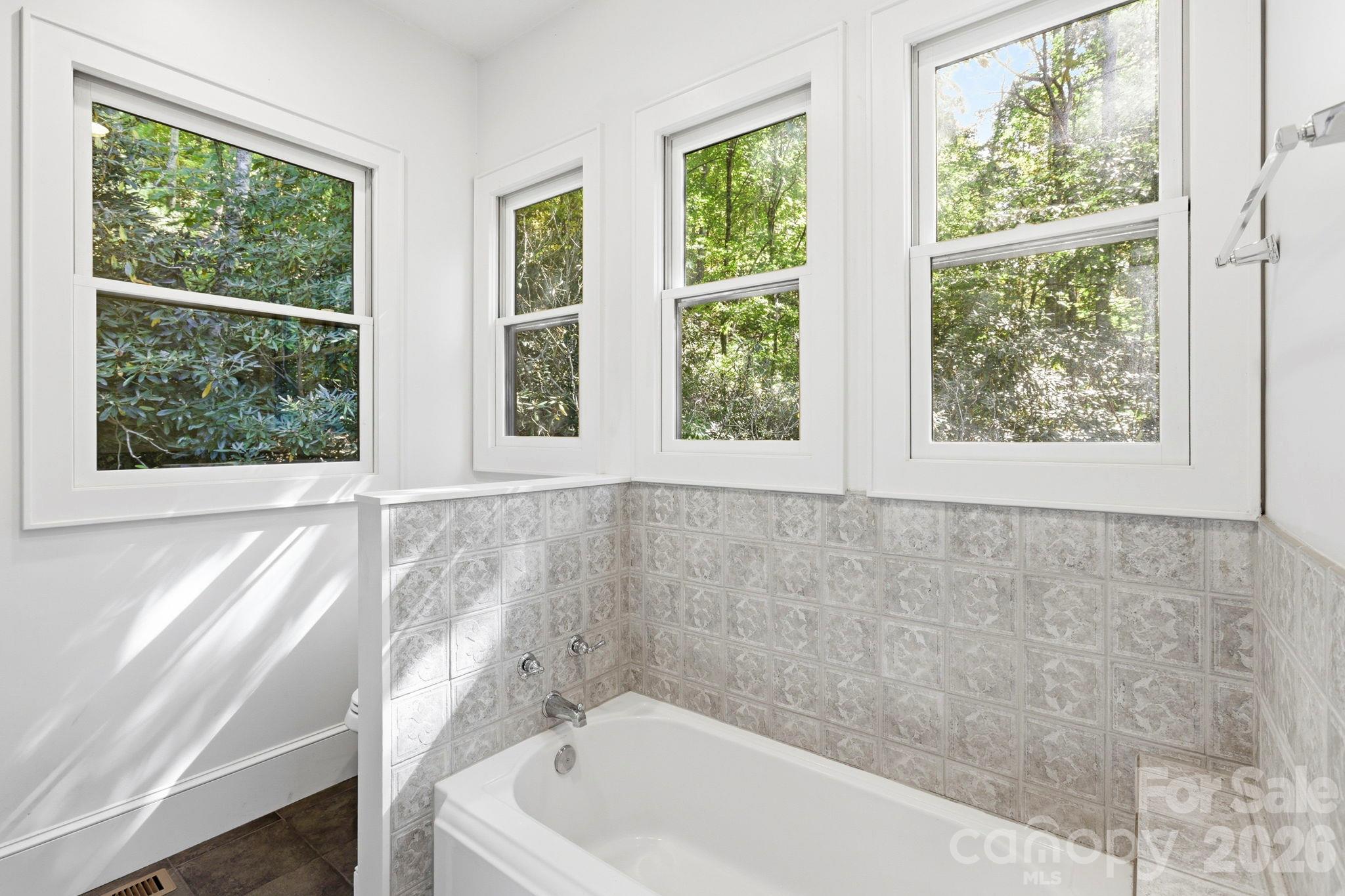 39 Williams Cove Road Property Photo 16