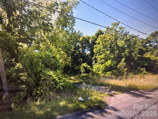 512 N Main Street Property Photo 3