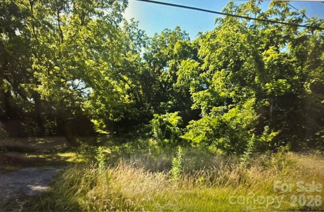 512 N Main Street Property Photo 4