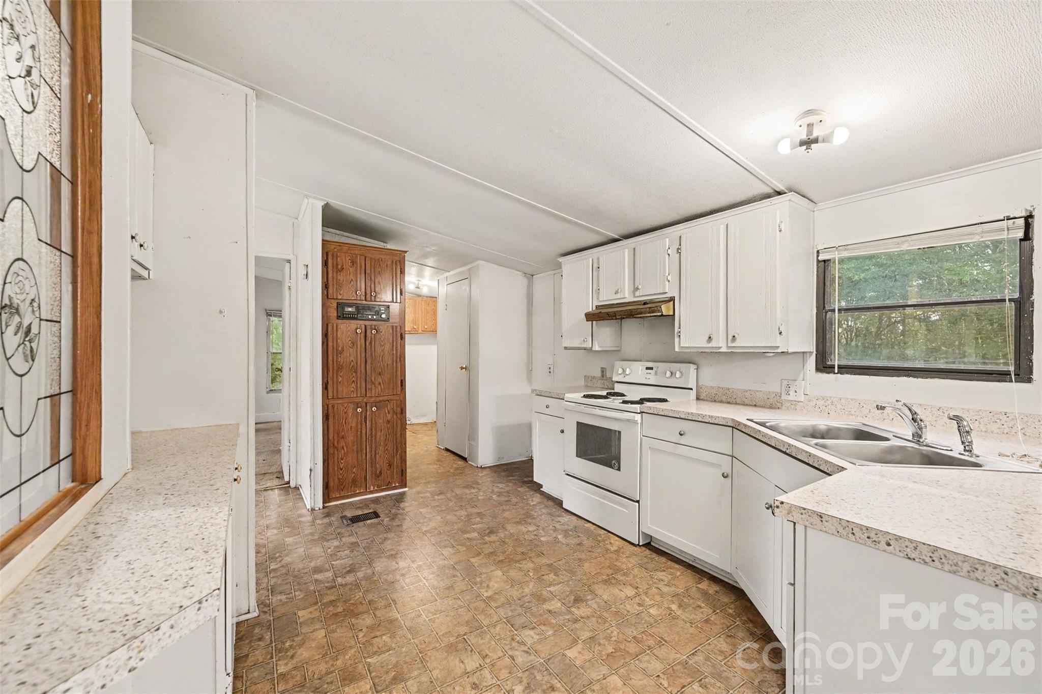 2819 Highway 218 Highway Property Photo 13