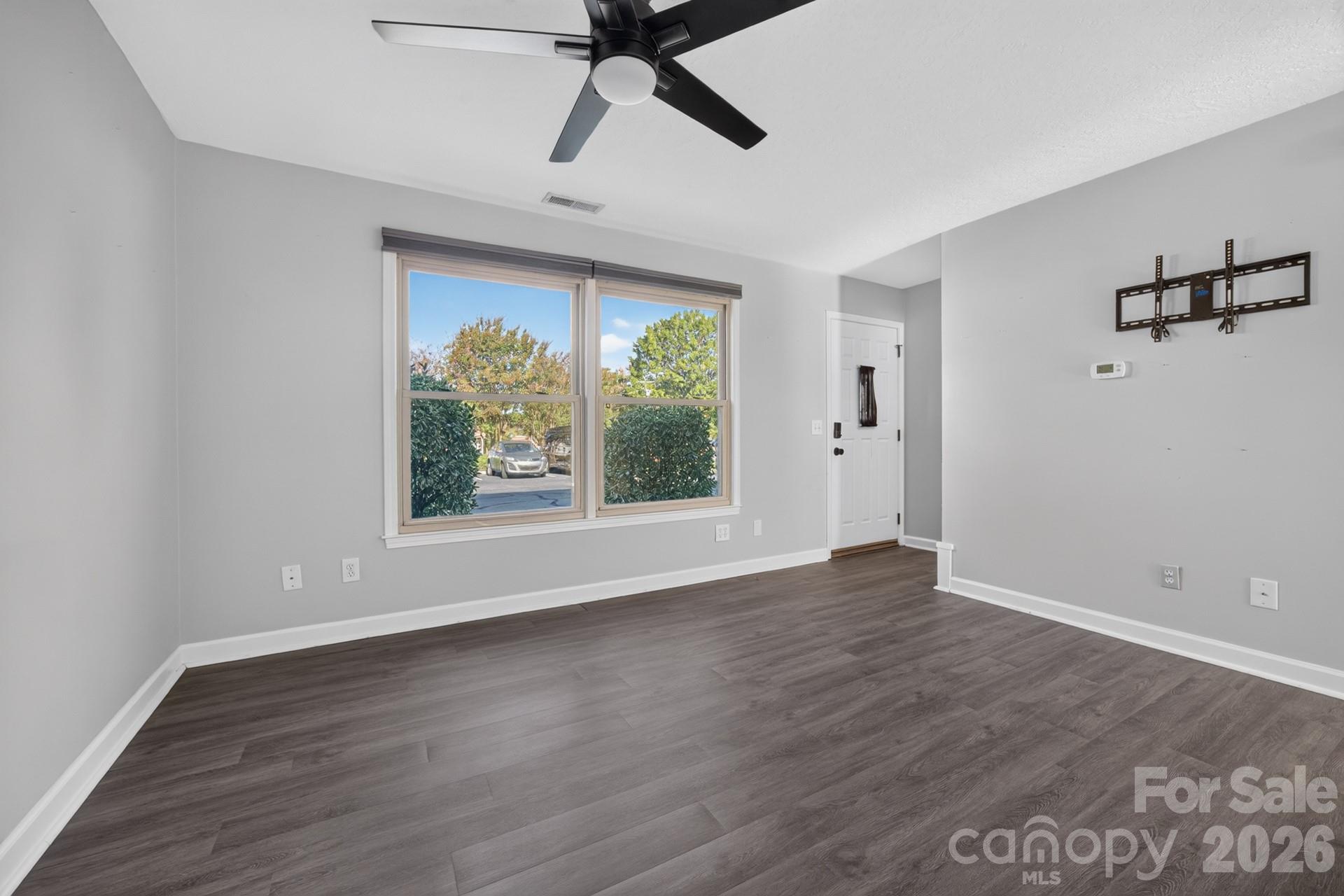 817 Mitchell Avenue Property Photo 3