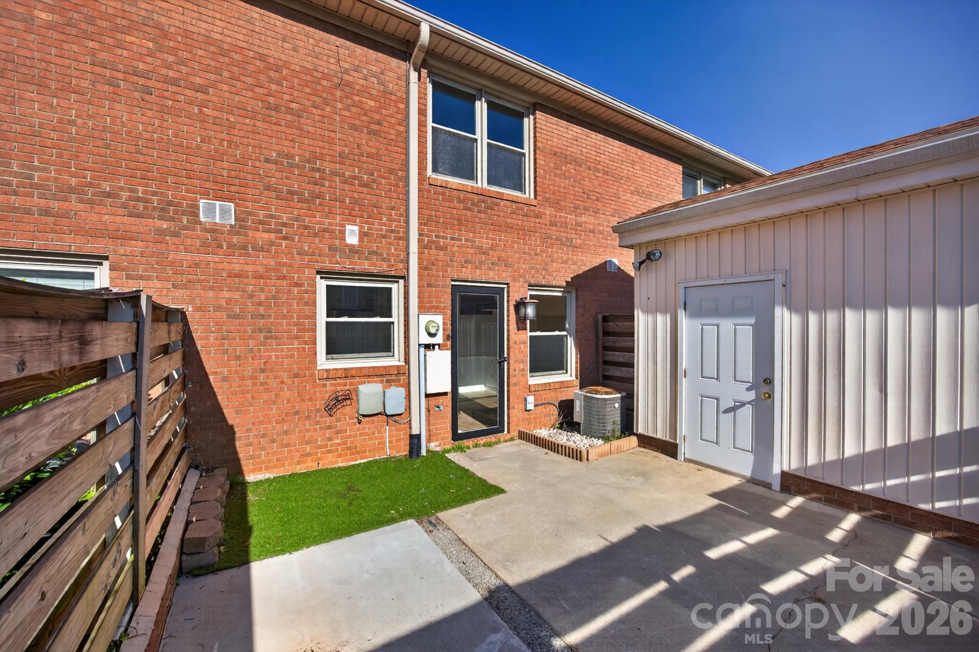 817 Mitchell Avenue Property Photo 4