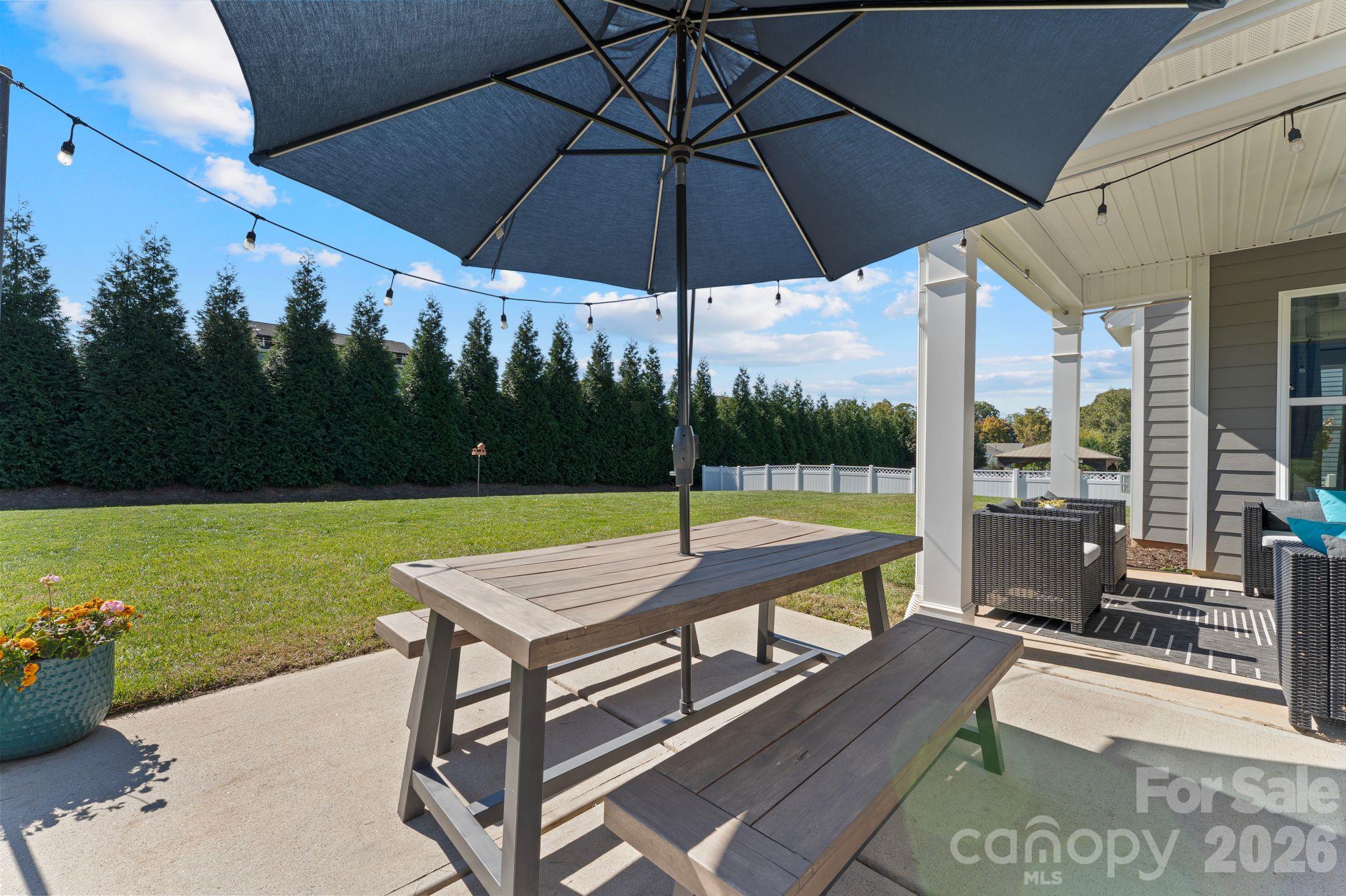 238 Bushney Loop Property Photo 35