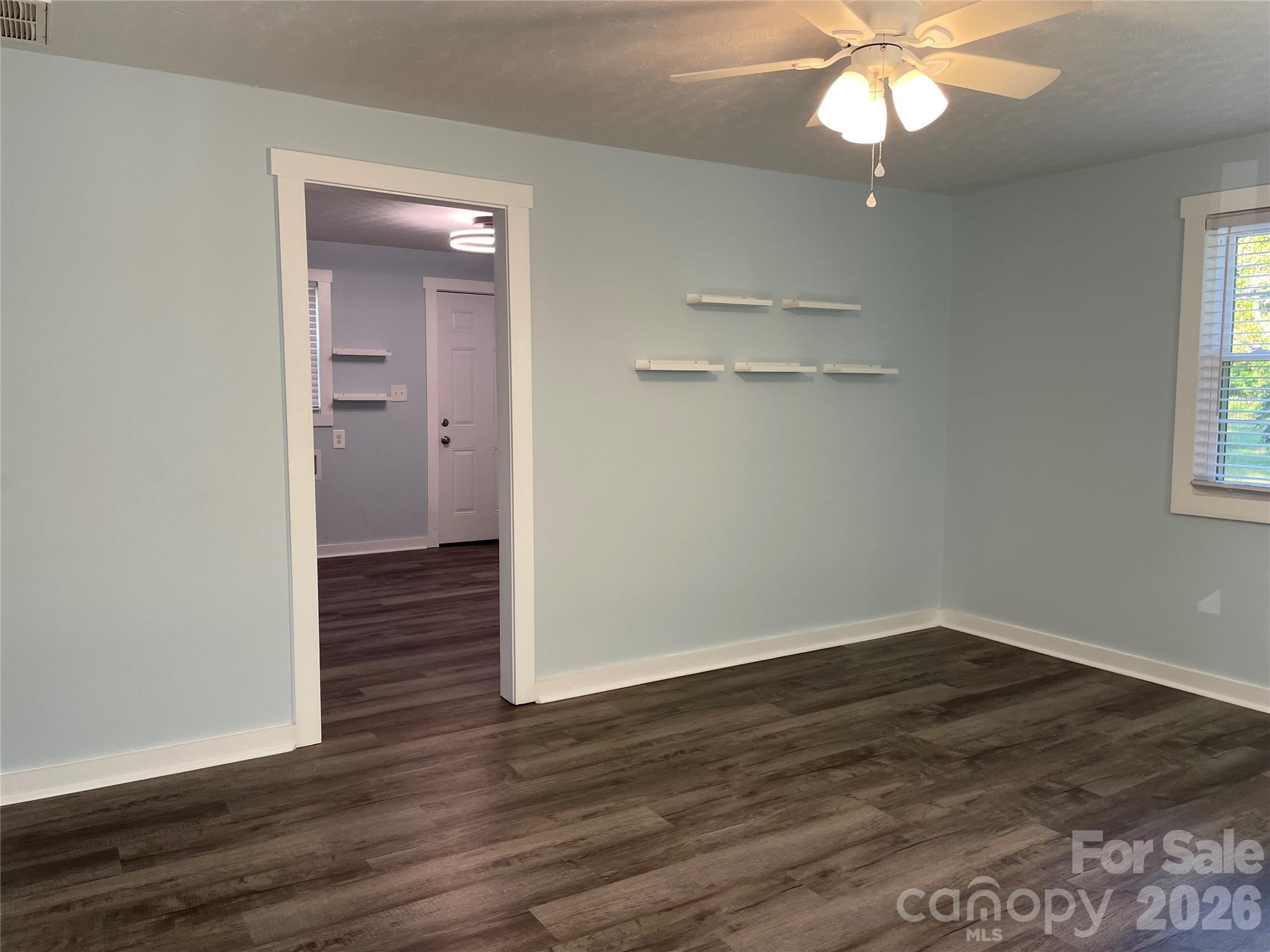 712 Bridges Drive Property Photo 2