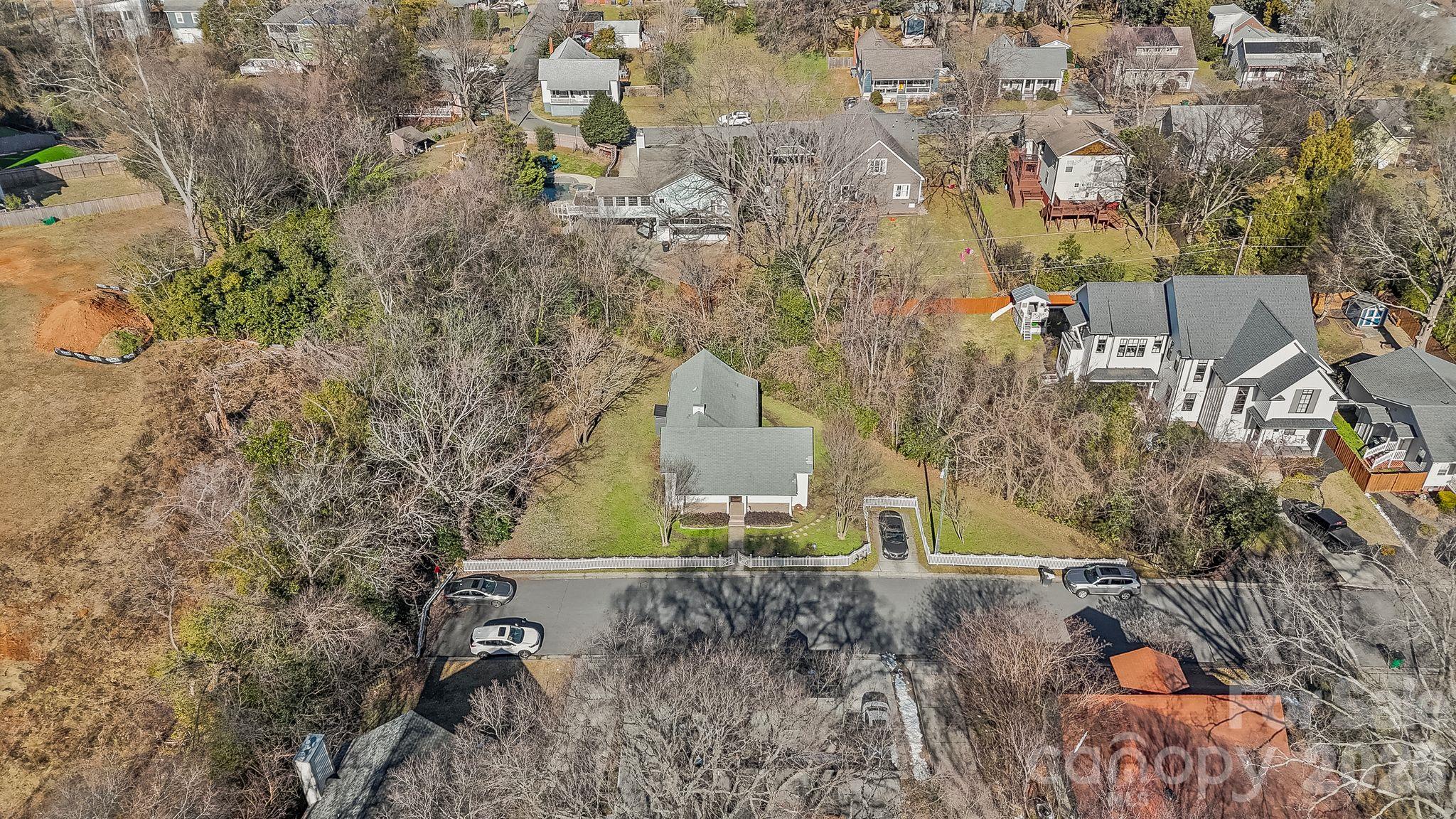 2809 N Myers Street Property Photo 8