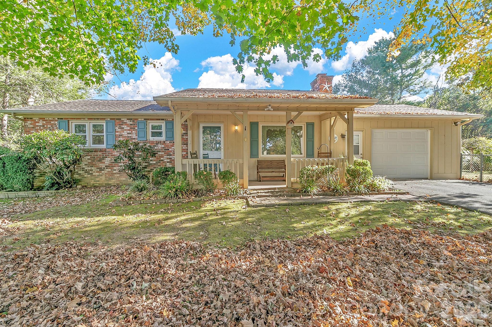 1 Dewberry Lane Property Photo 2