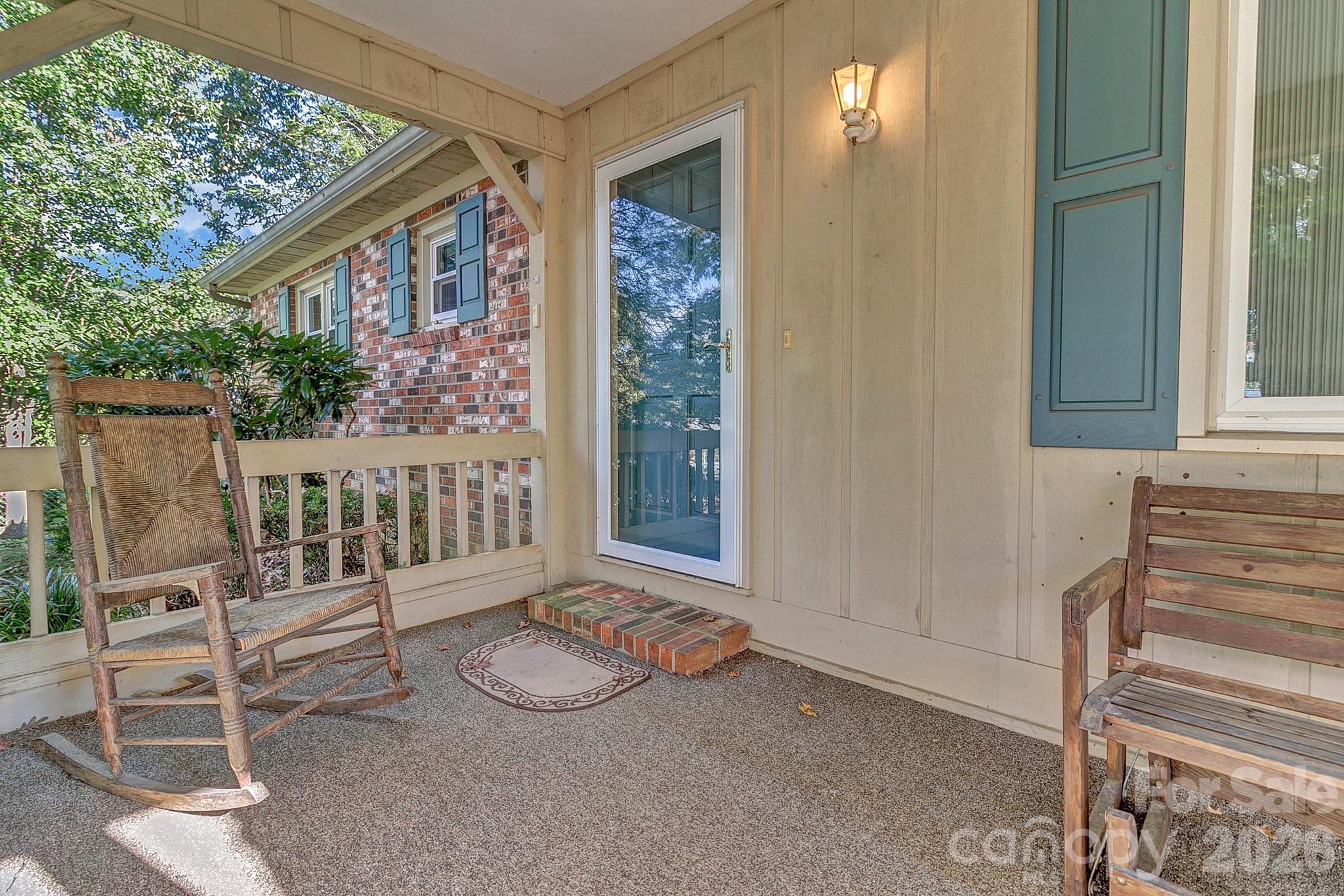 1 Dewberry Lane Property Photo 4