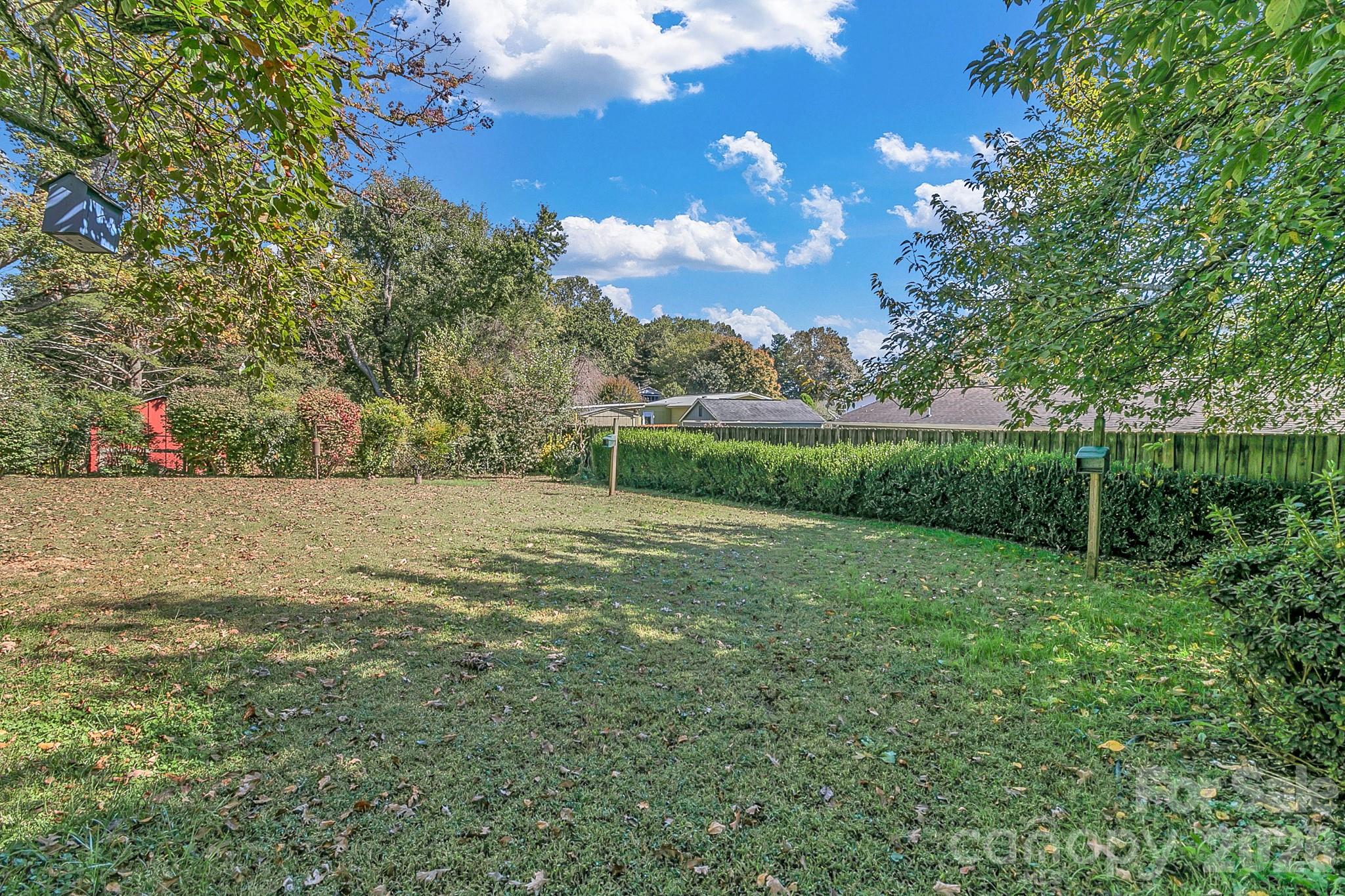 1 Dewberry Lane Property Photo 24