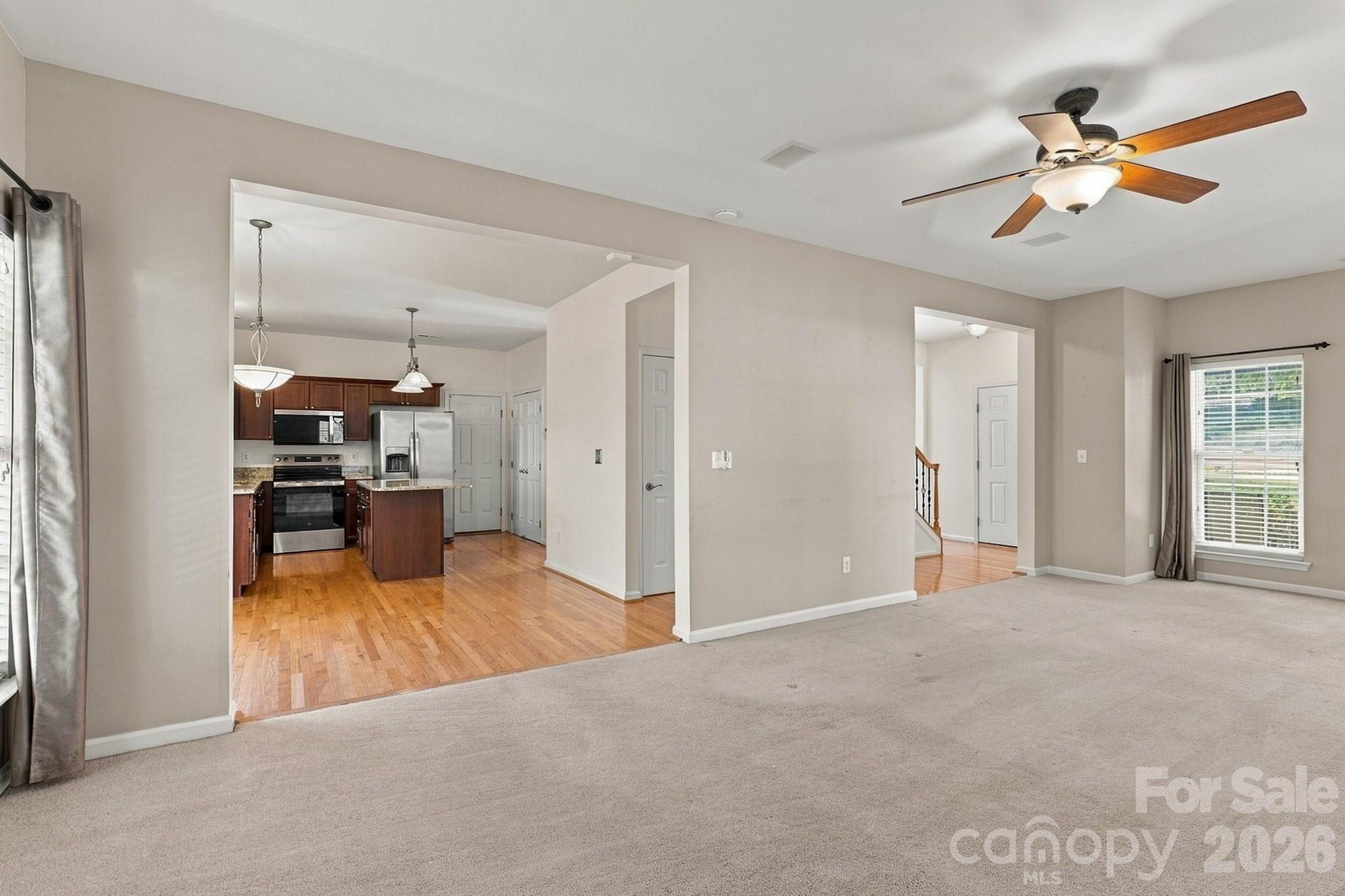 12025 Harmon Lane Property Photo 6