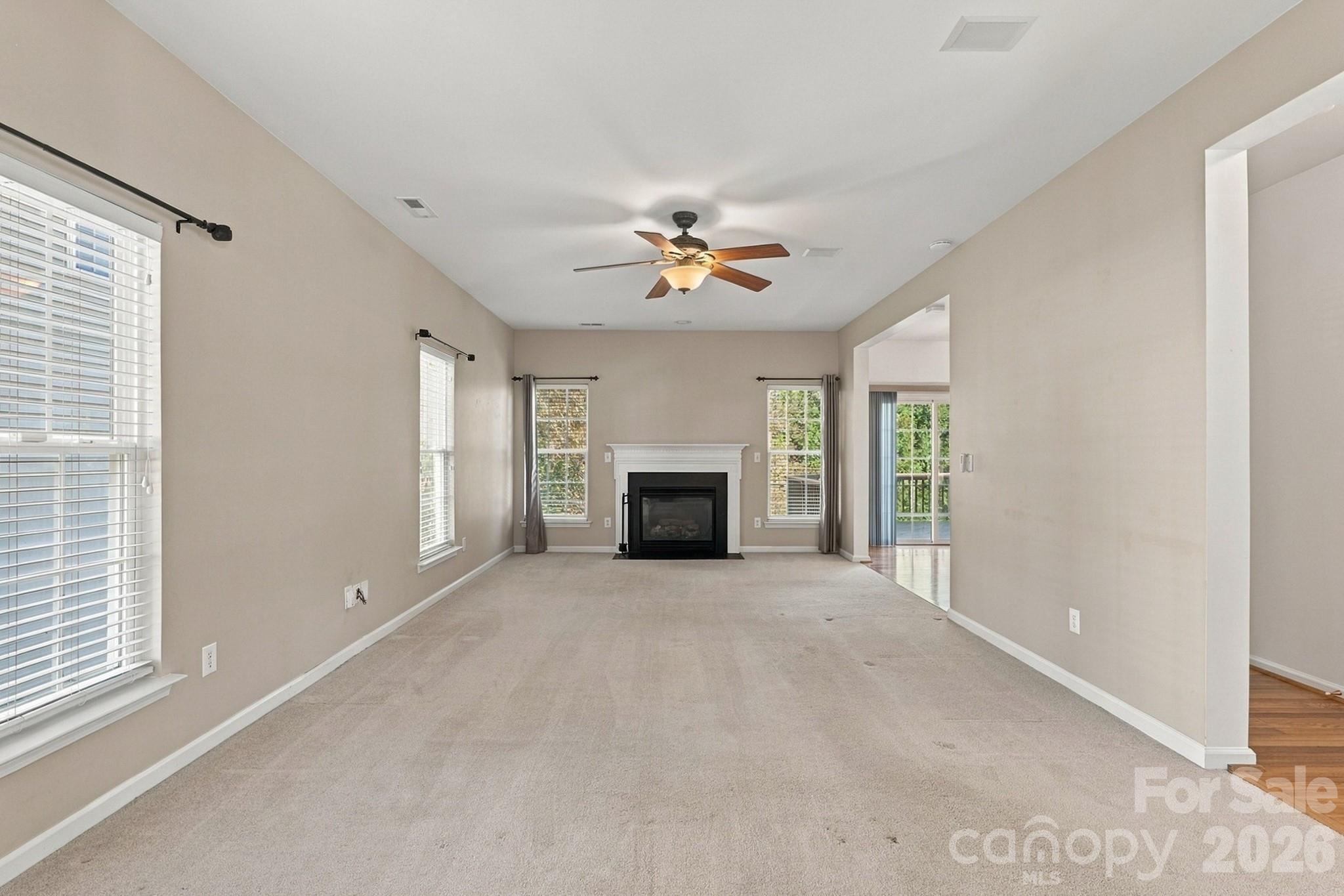 12025 Harmon Lane Property Photo 7
