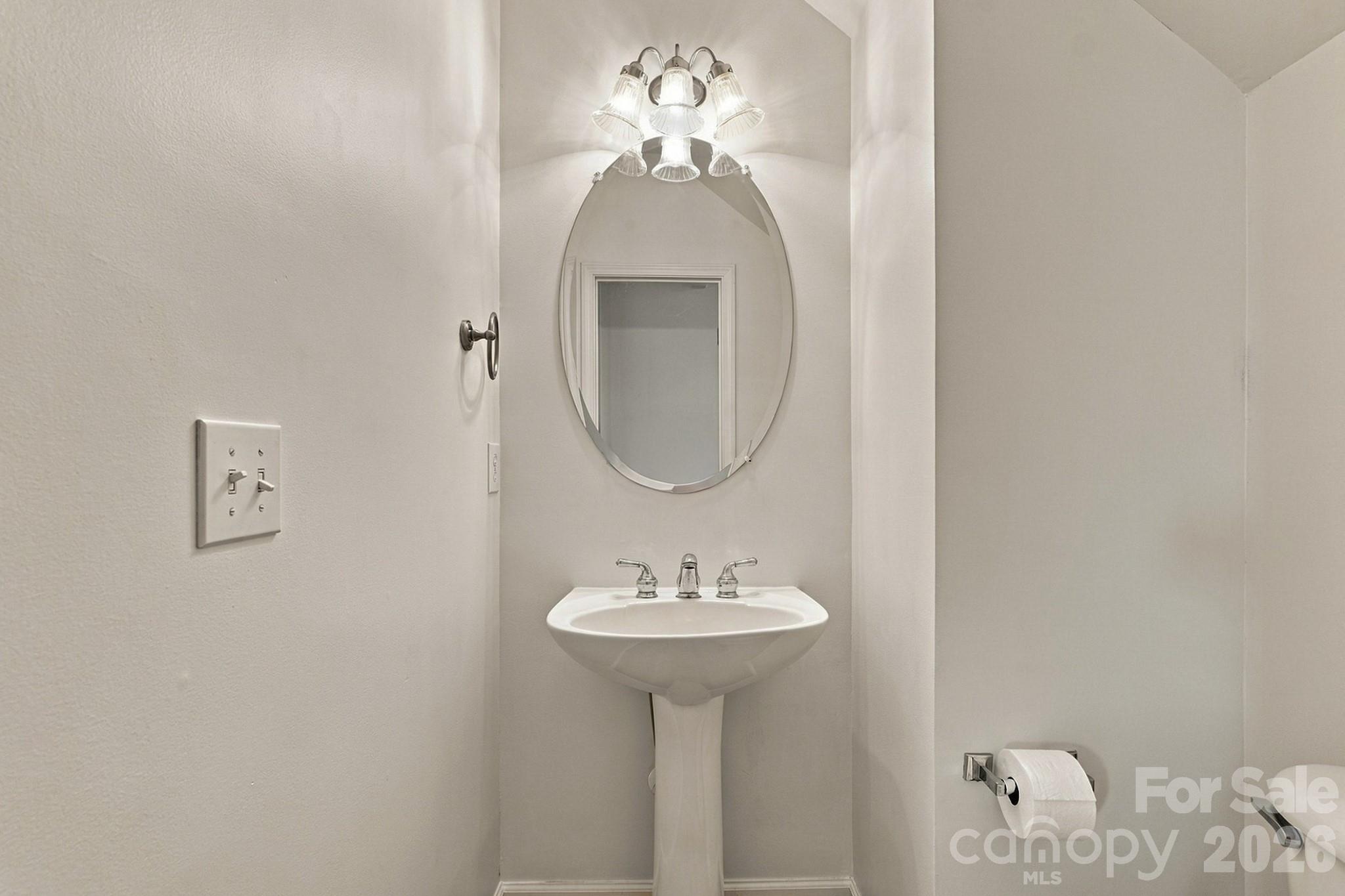 12025 Harmon Lane Property Photo 9