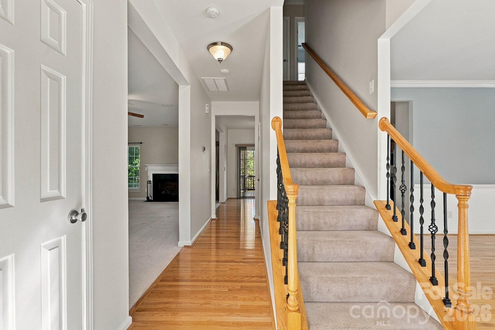 12025 Harmon Lane Property Photo 11