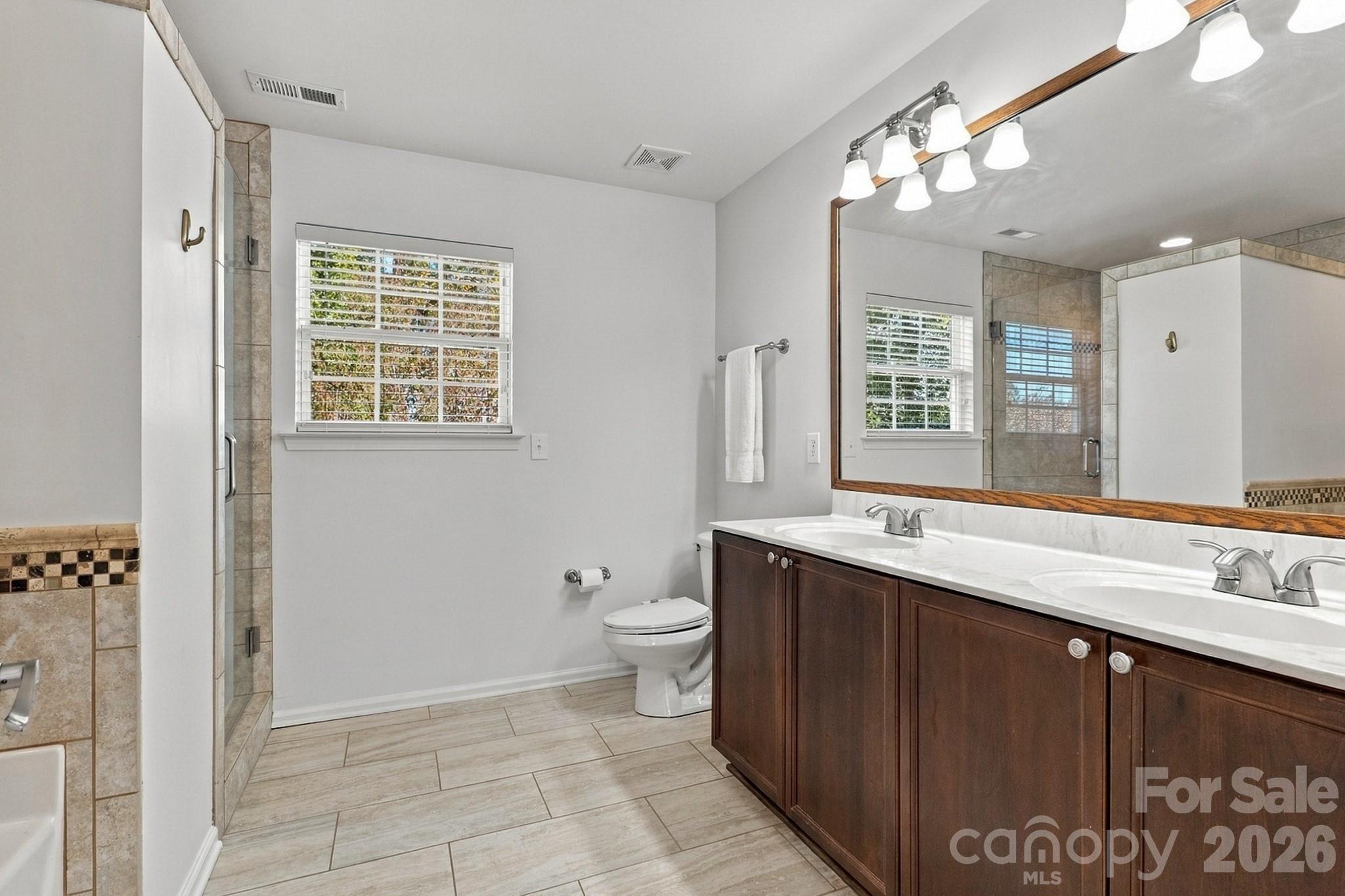 12025 Harmon Lane Property Photo 14