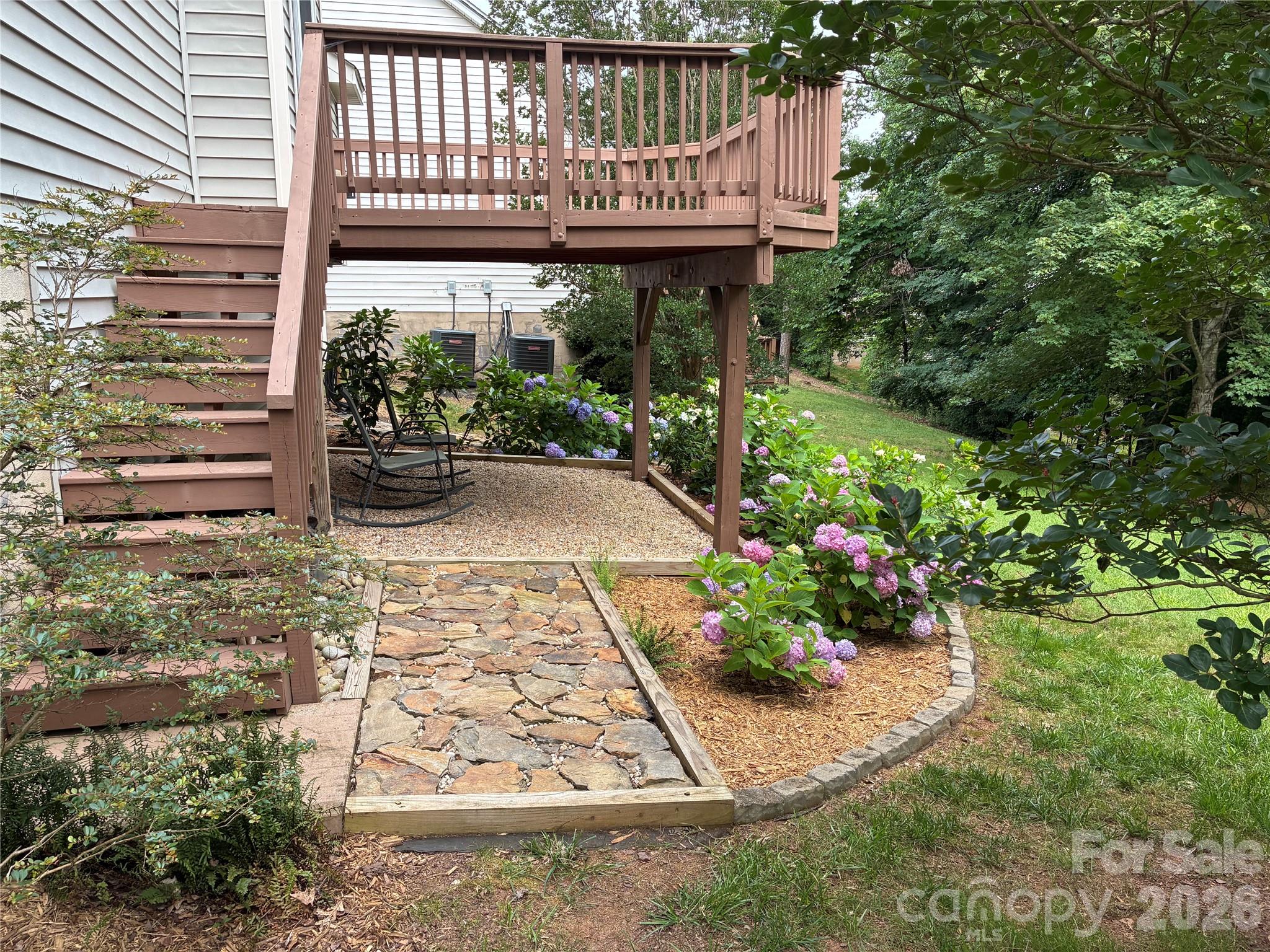 12025 Harmon Lane Property Photo 27