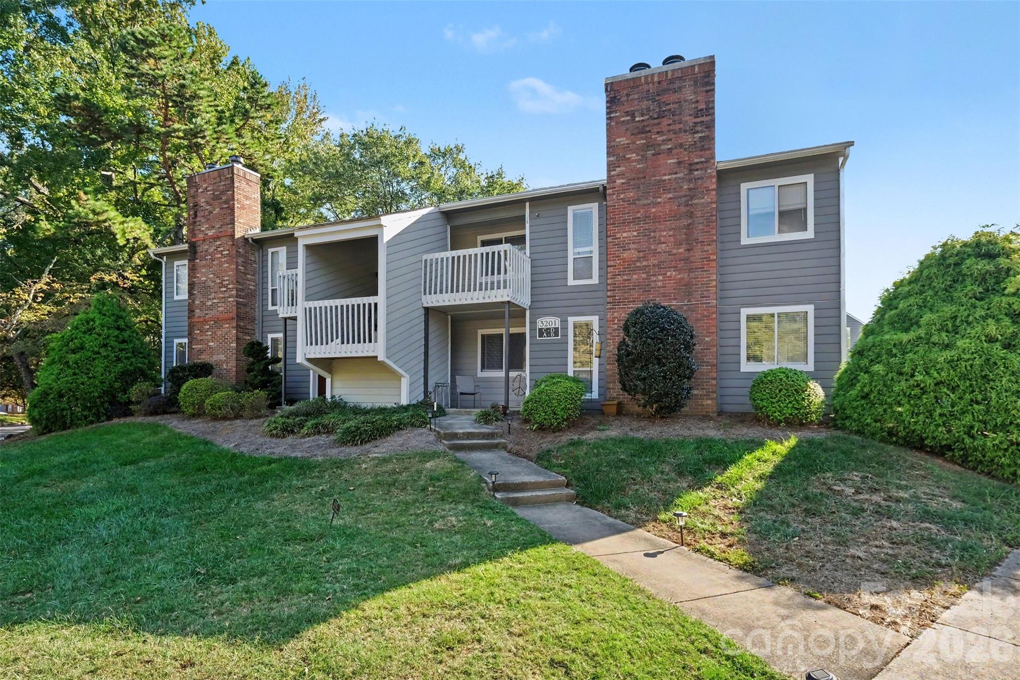 3201 Heathstead Place Property Photo 4