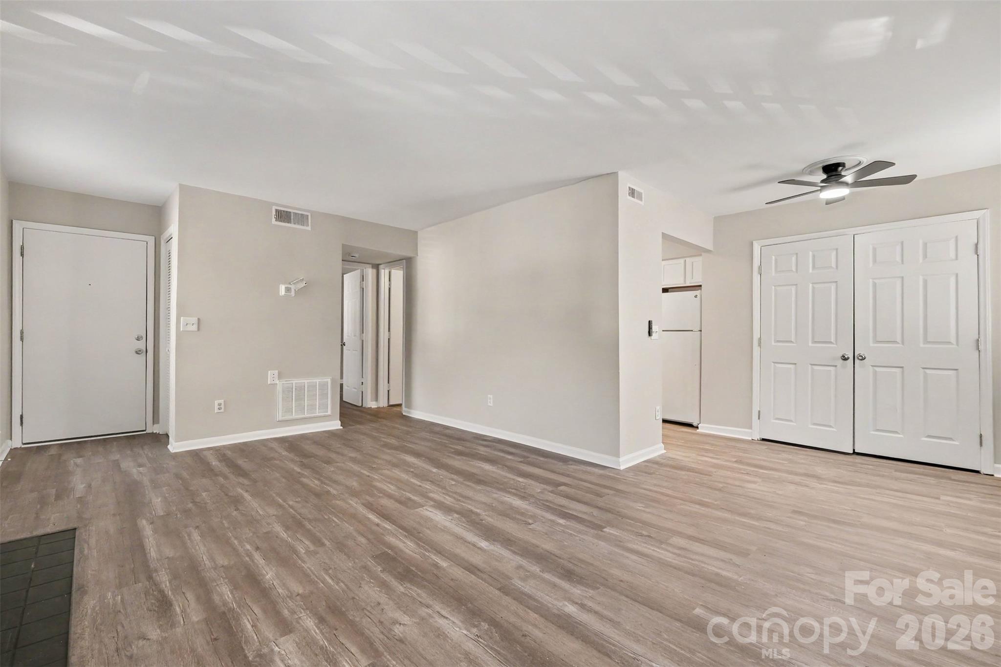 3201 Heathstead Place Property Photo 9