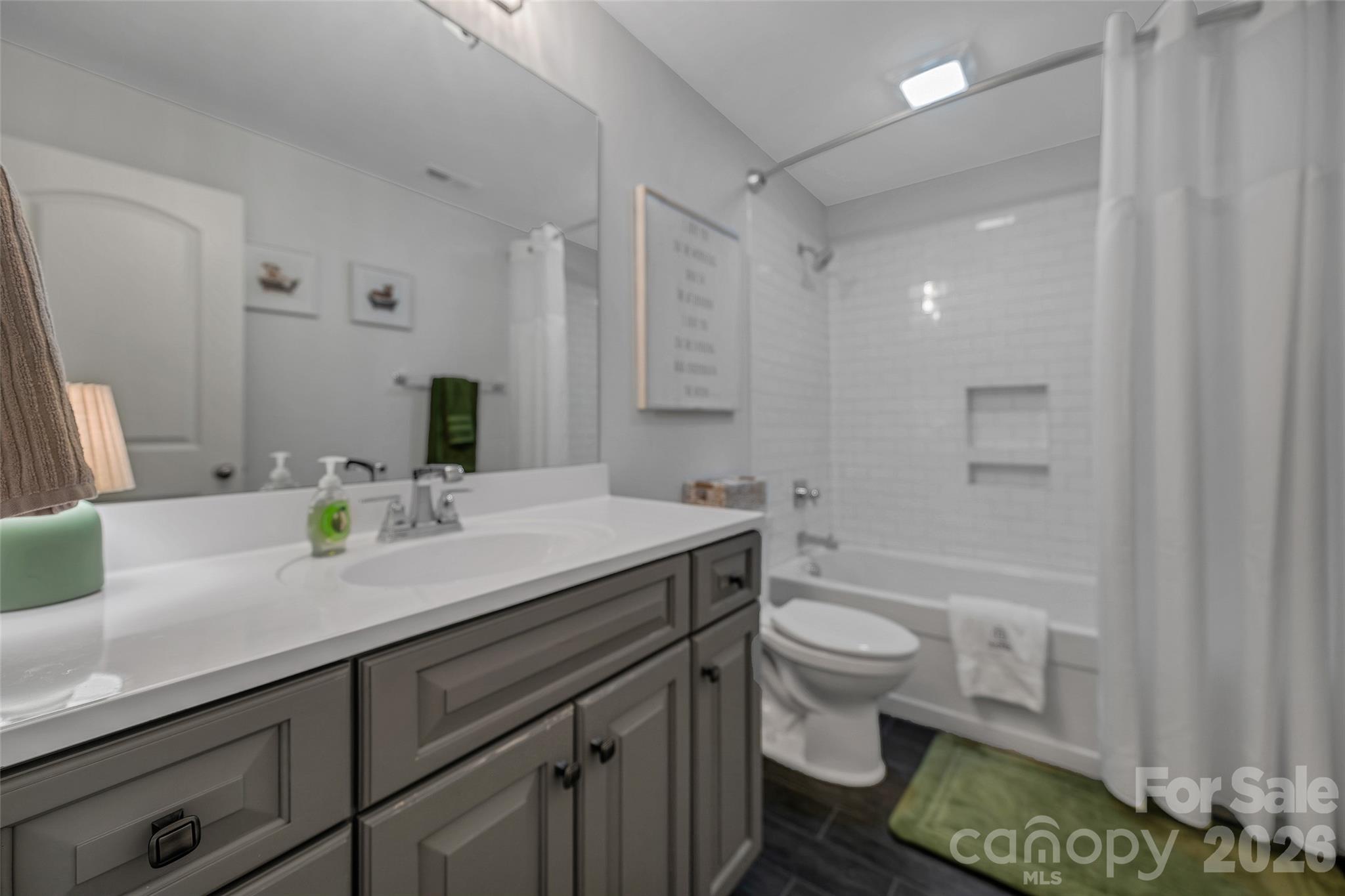 3141 Glacier Court Property Photo 26