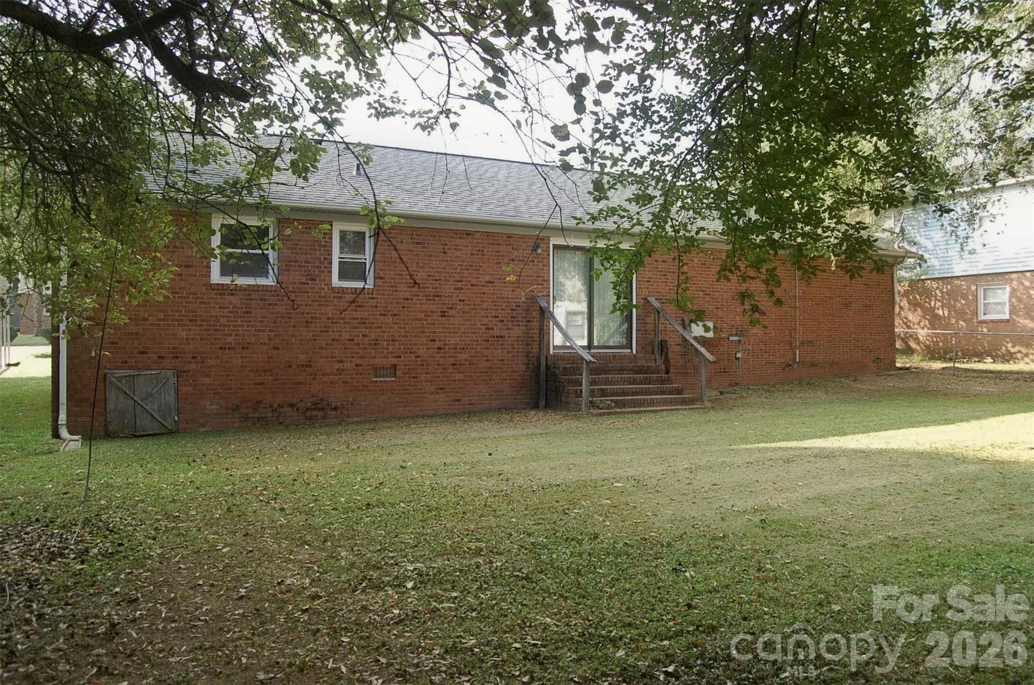 2920 Springdale Avenue Property Photo 8