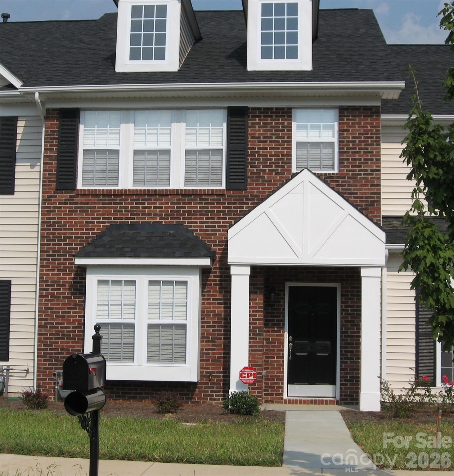 2053 Twilight Lane Property Photo 1