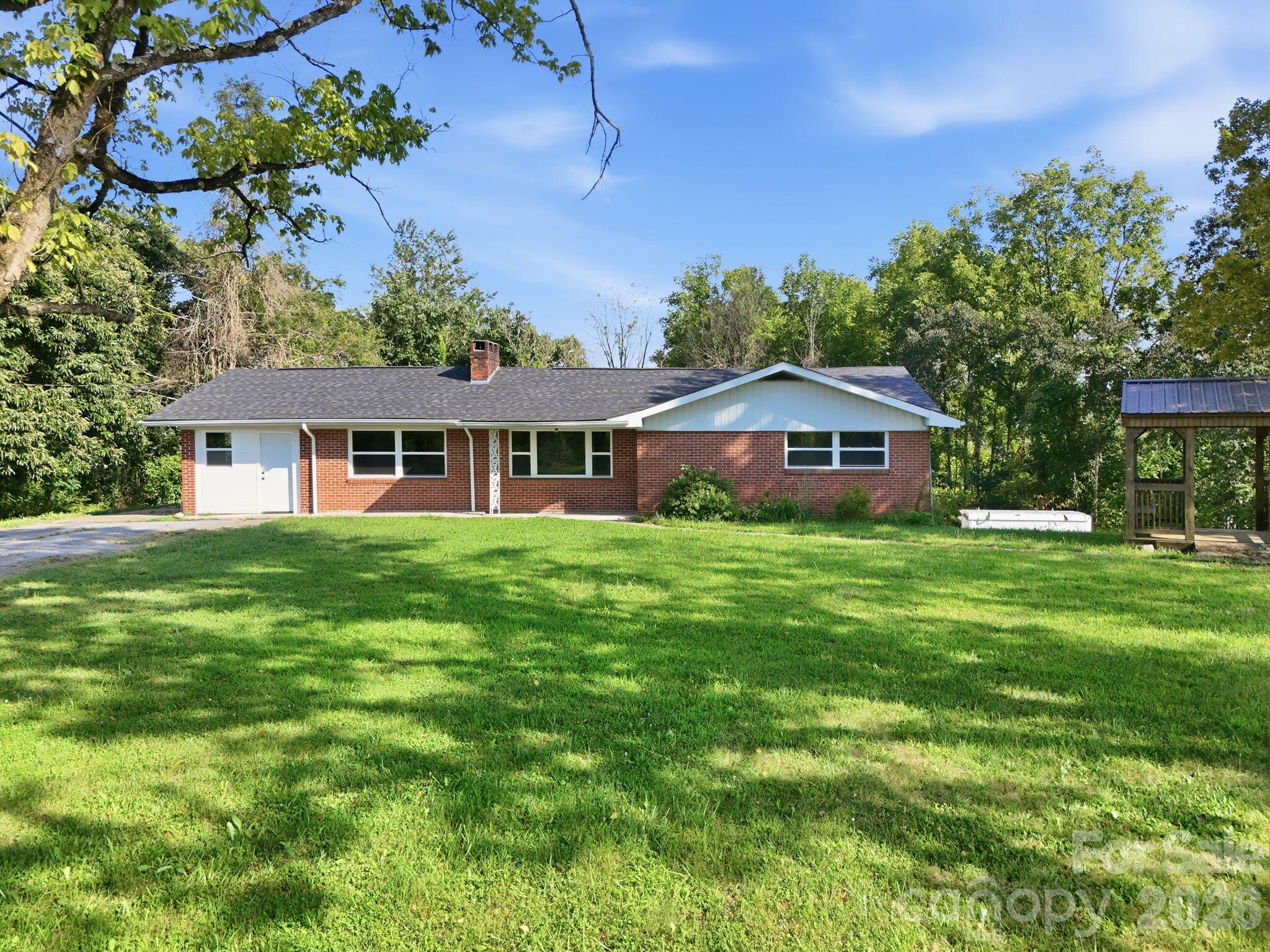 1496 Jenkins Valley Road Property Photo 1