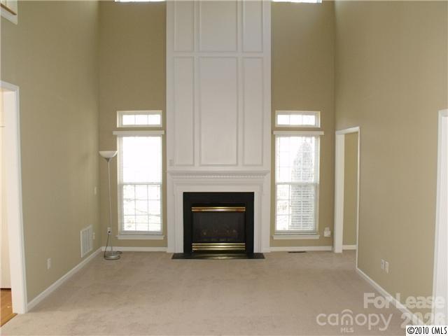 1045 Muirfield Drive Property Photo 6