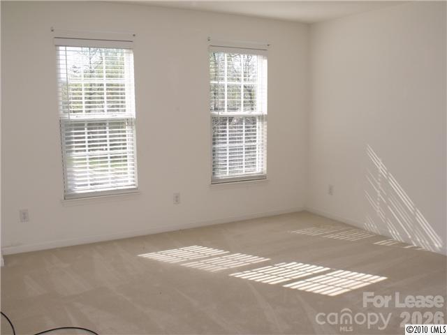 1045 Muirfield Drive Property Photo 11