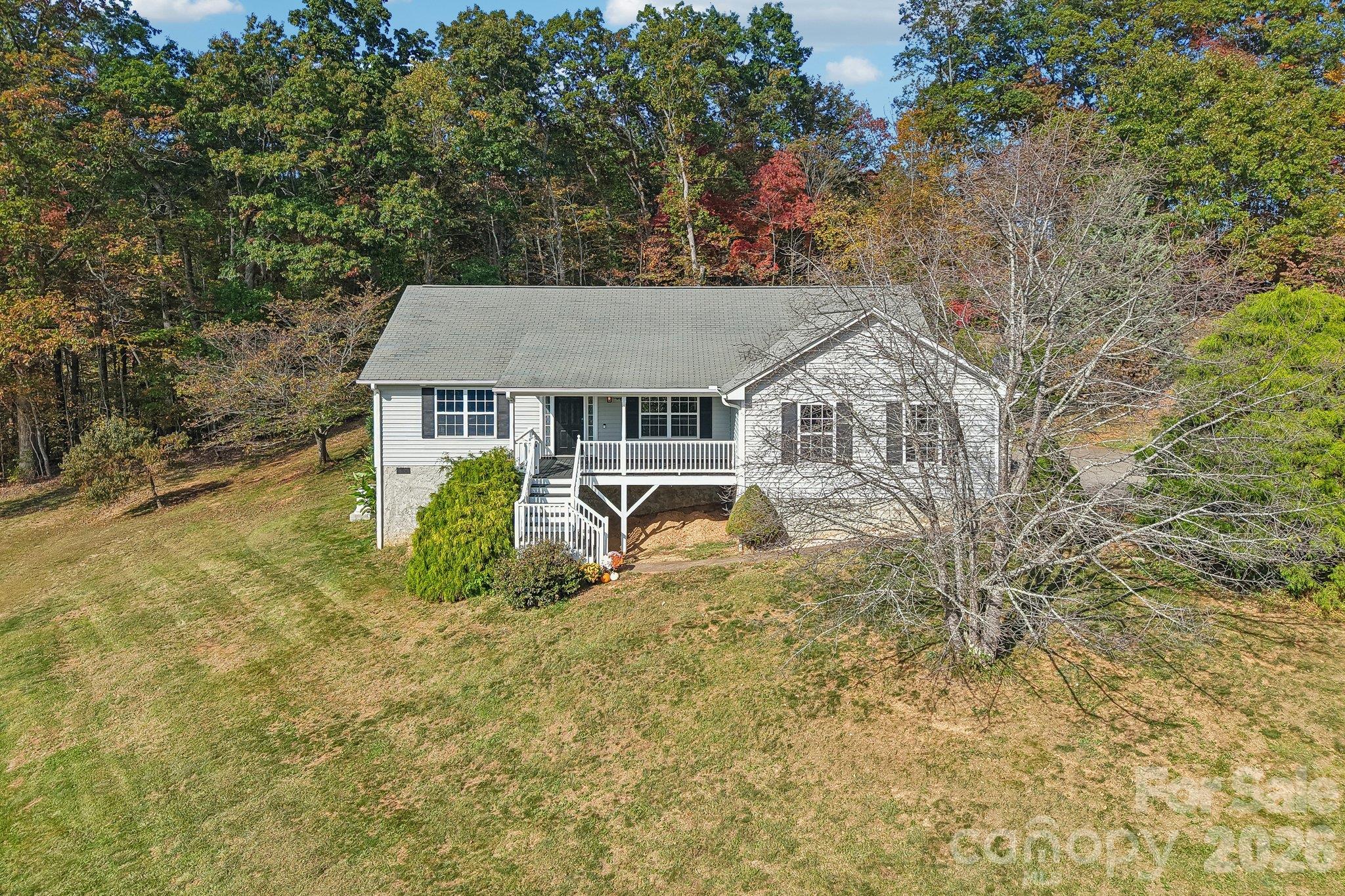 85 Guy Way Property Photo 2
