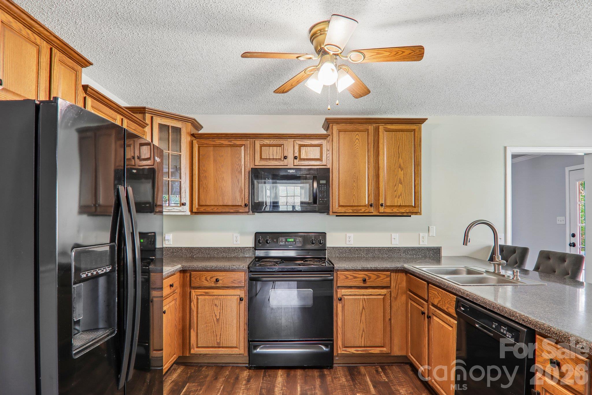 85 Guy Way Property Photo 12