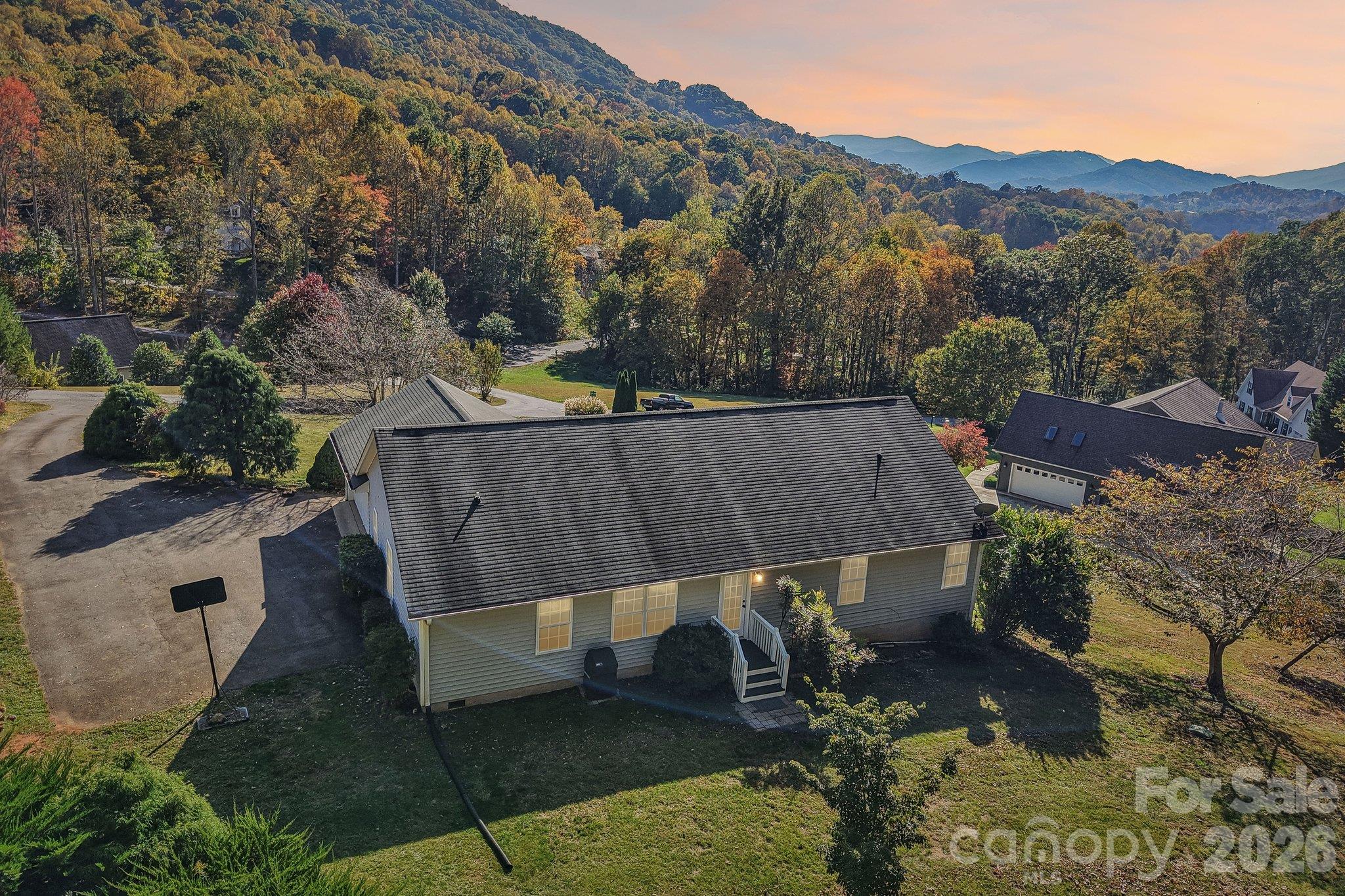 85 Guy Way Property Photo 32